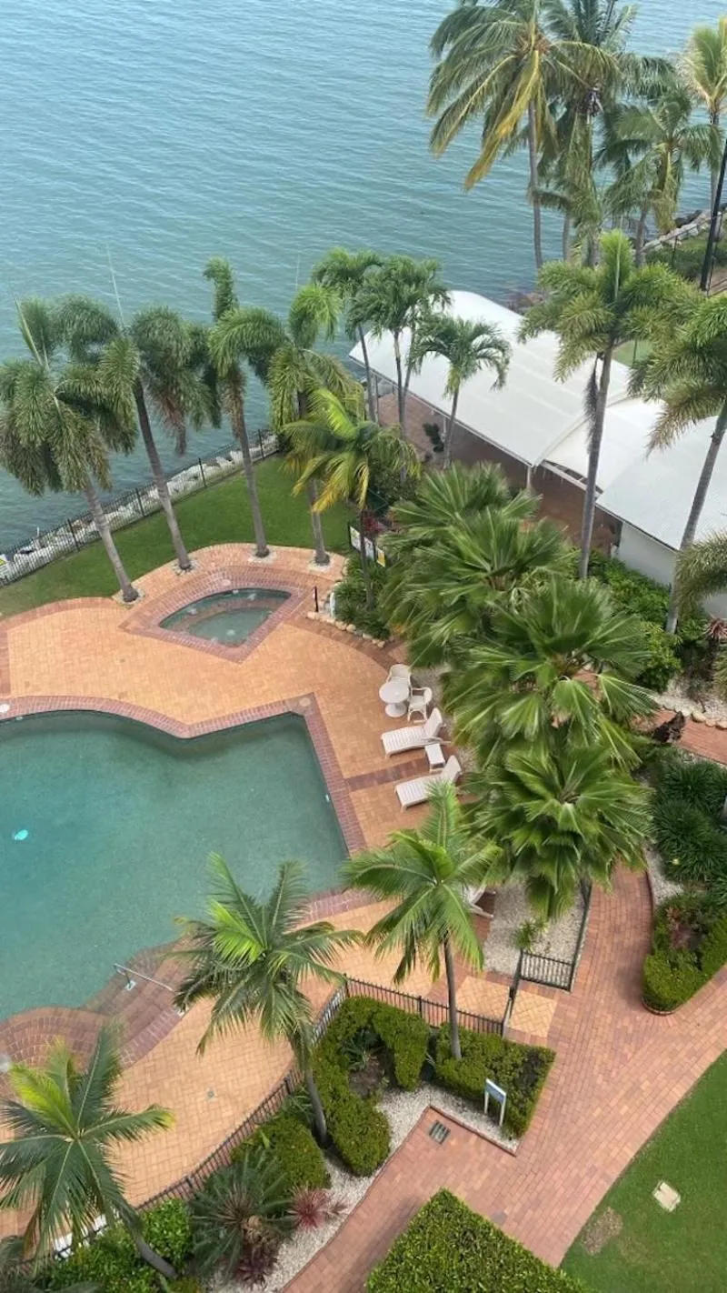 Property building in Mariners North Holiday Apartments