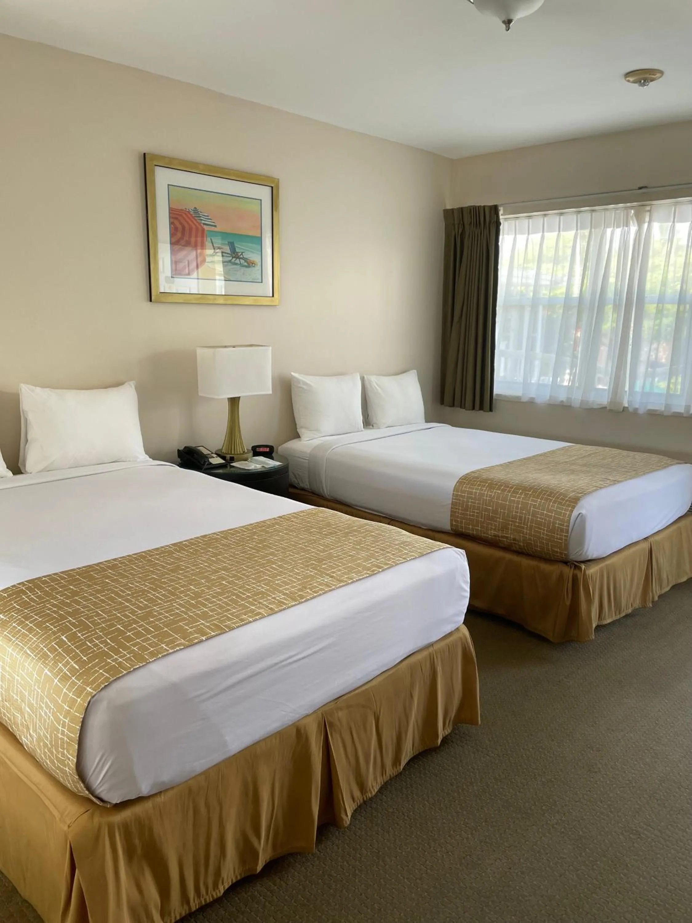 Photo of the whole room, Bed in Beach Place Hotel