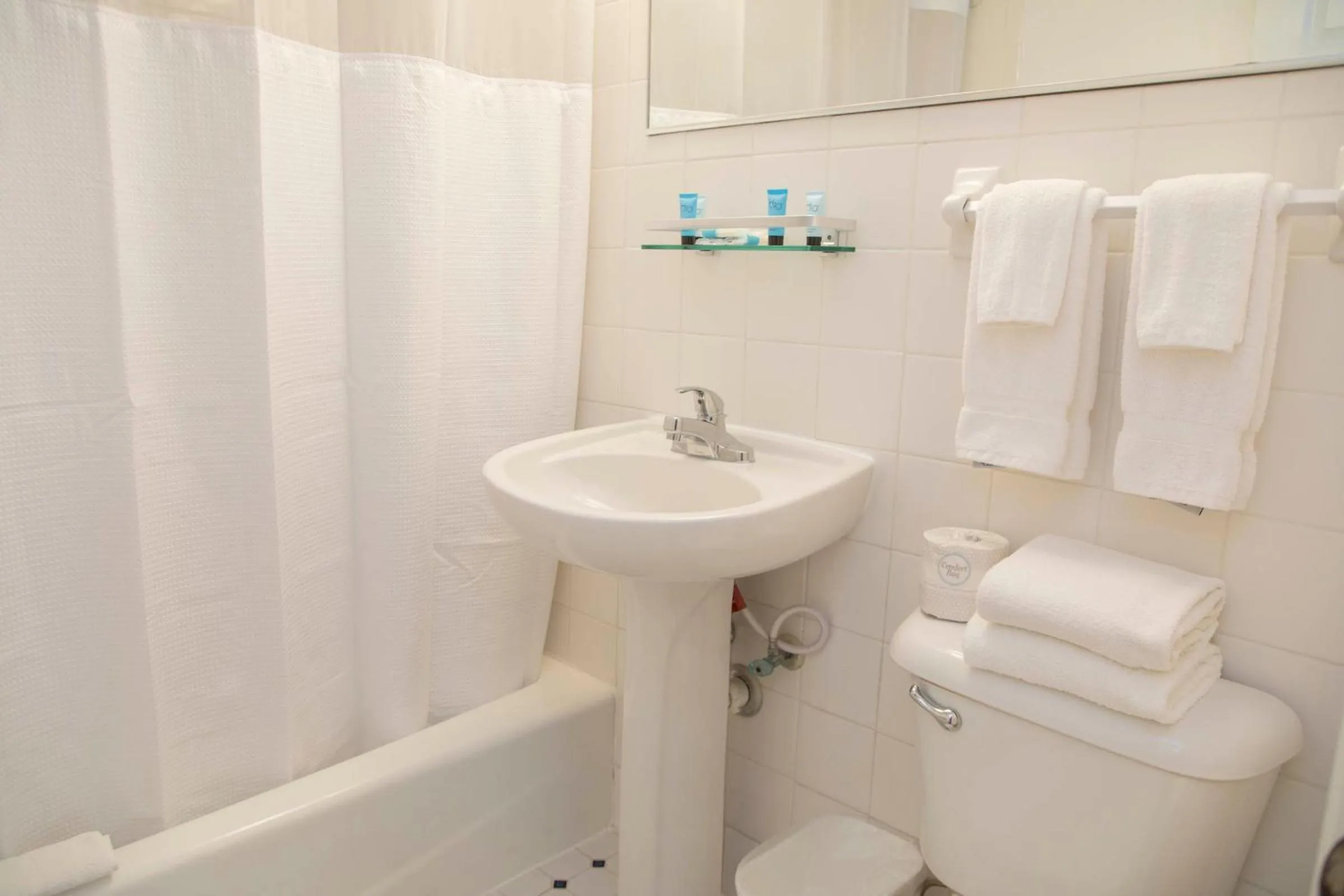 Bathroom in Beach Place Hotel