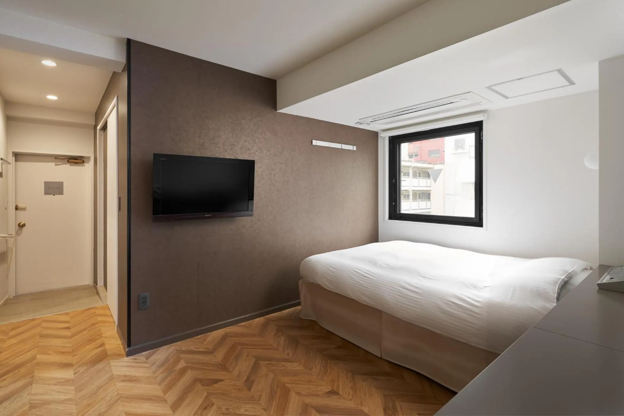 Photo of the whole room, Bed in Shinjuku City Hotel N.U.T.S Tokyo