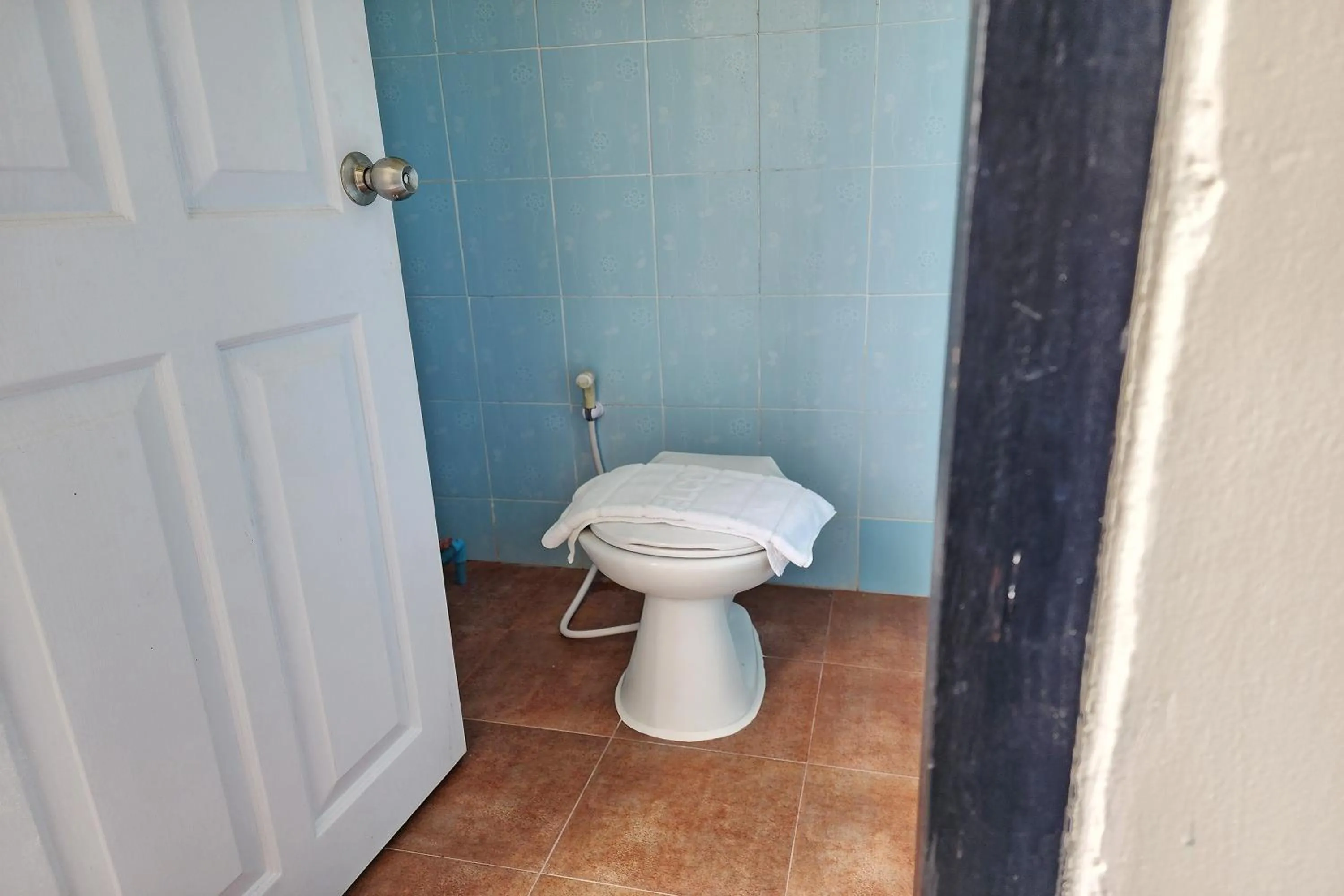 Bathroom in Kim Hotel At Bangplong