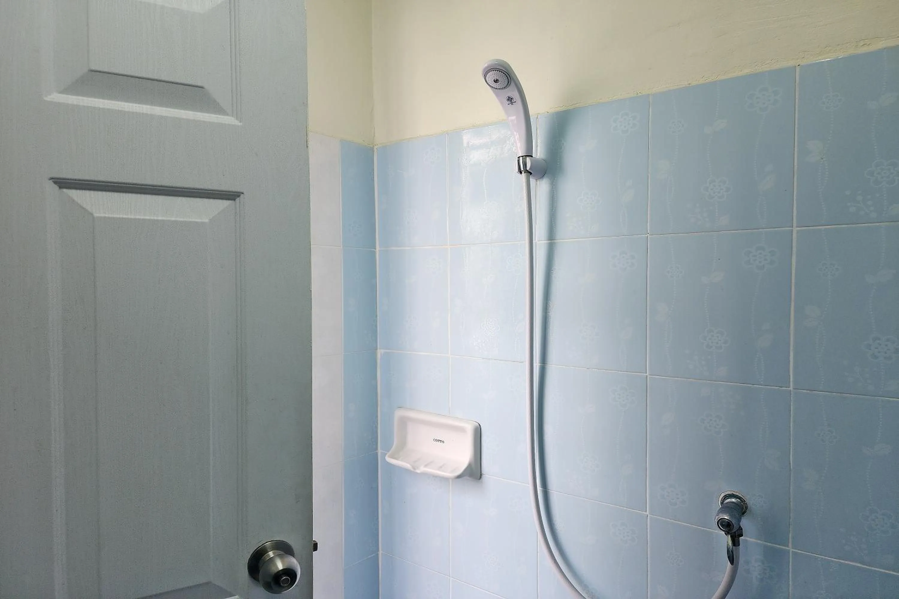 Bathroom in Kim Hotel At Bangplong