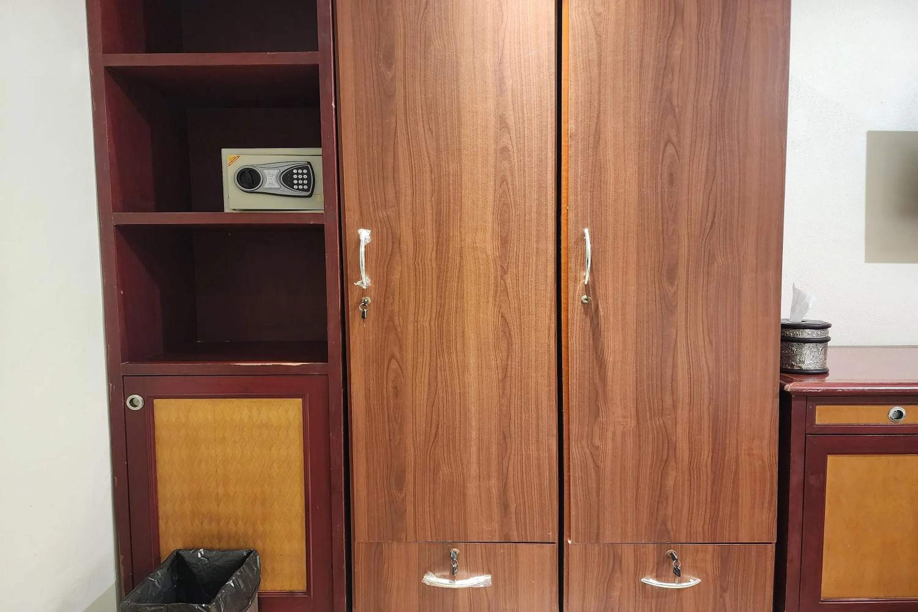 Bedroom in Kim Hotel At Bangplong