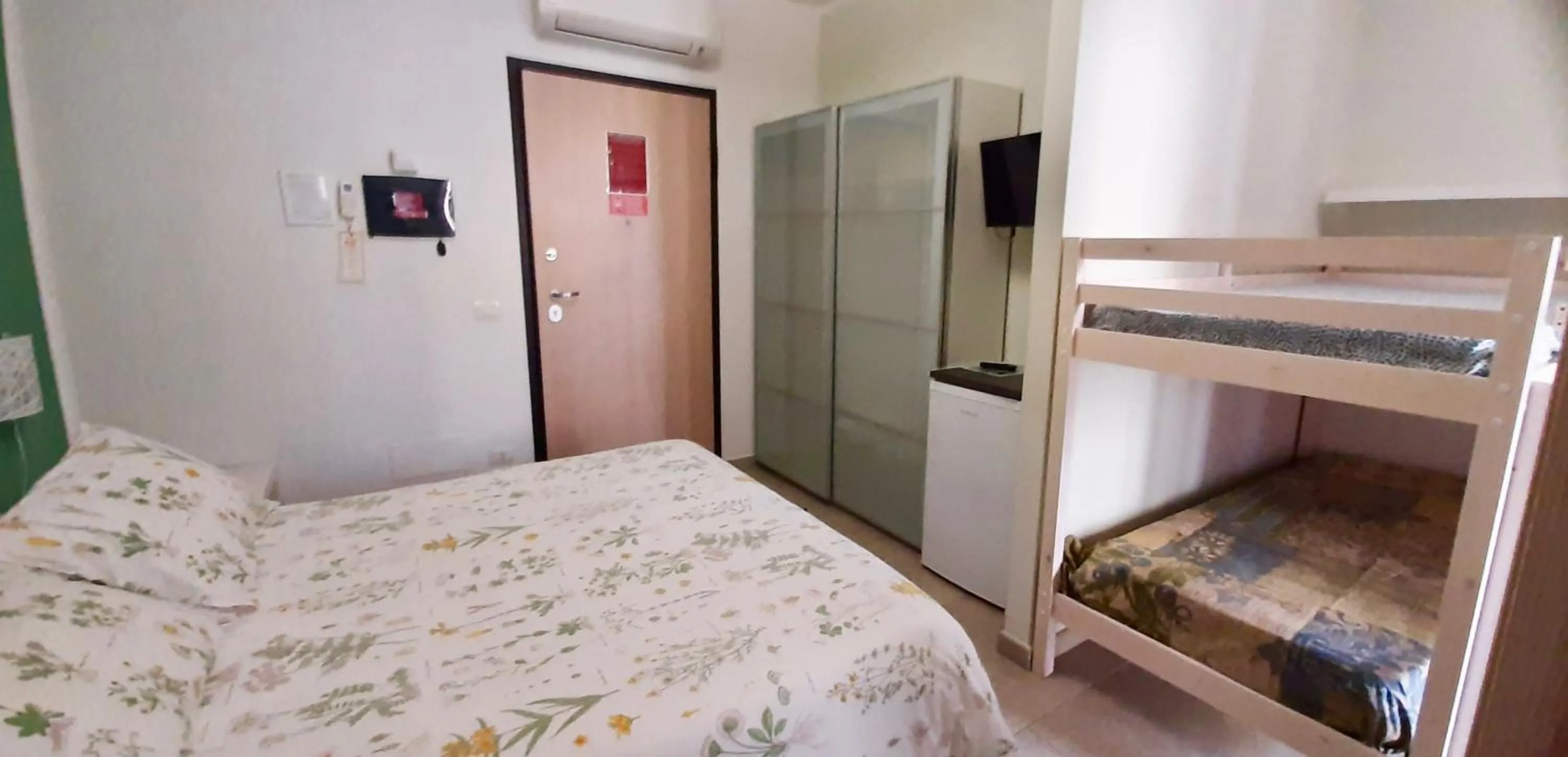 Bed in Guest House Roma Express