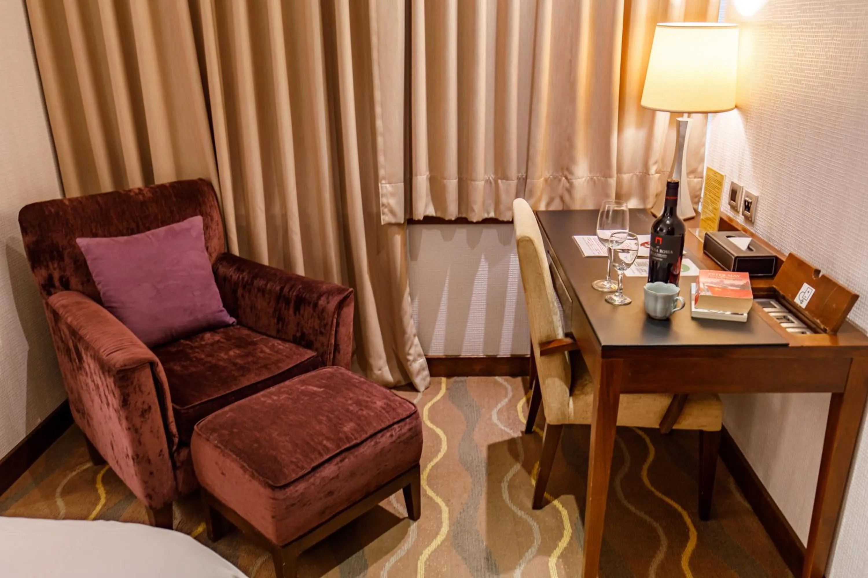 Seating area in Hotel HD Palace