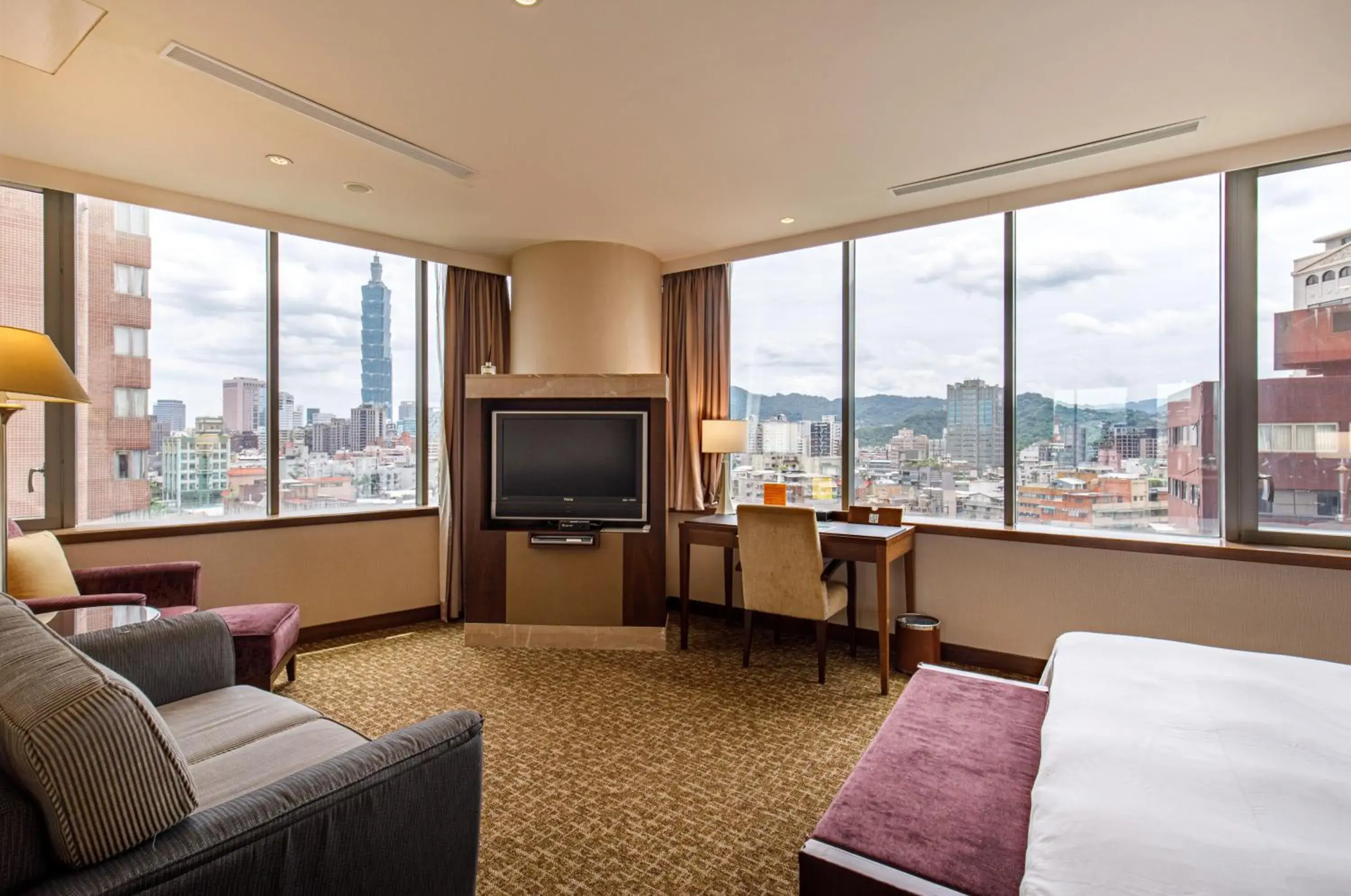 HD Palace Suite in Hotel HD Palace HD Palace Suite in Hotel HD Palace