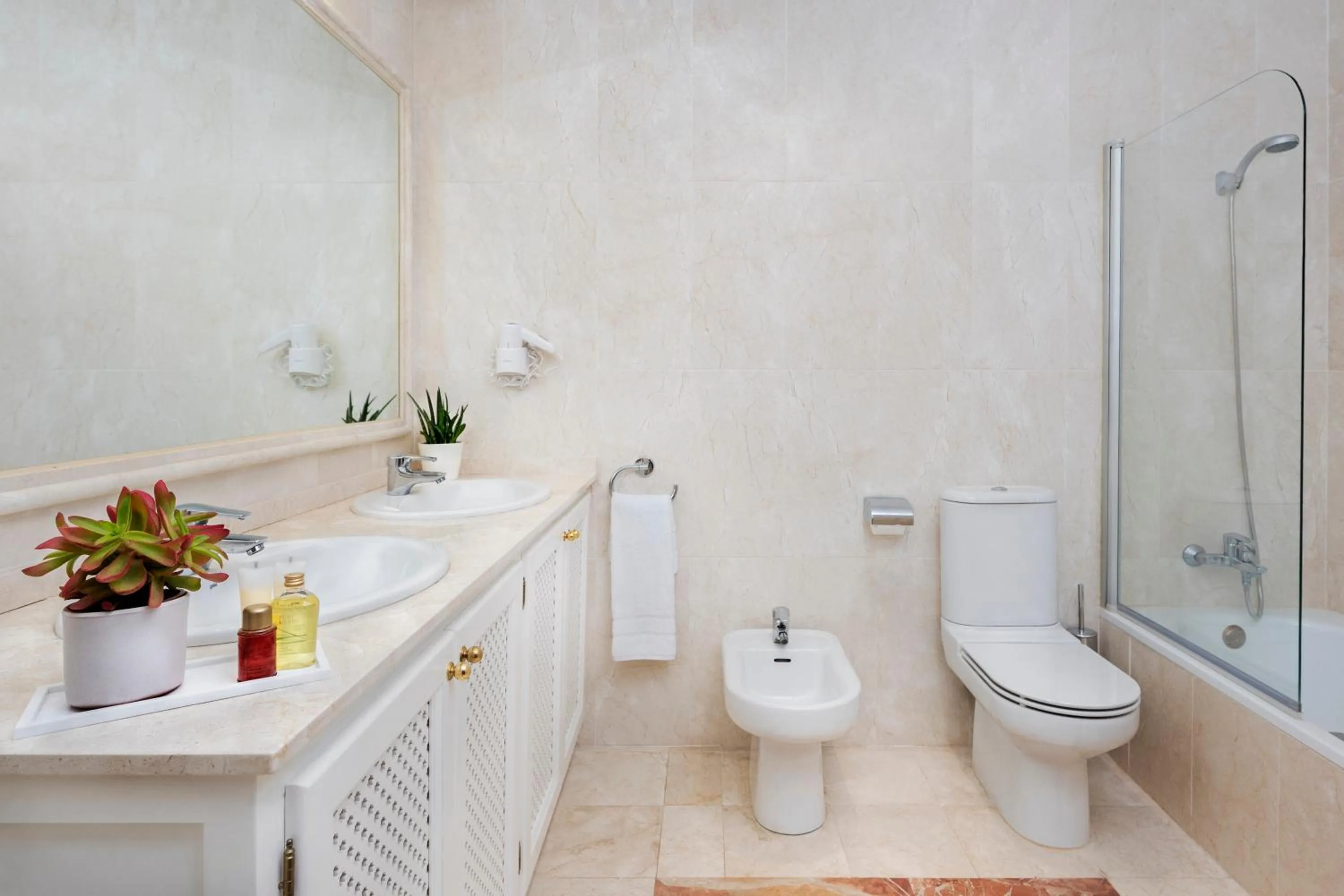 Shower in Colina del Paraiso