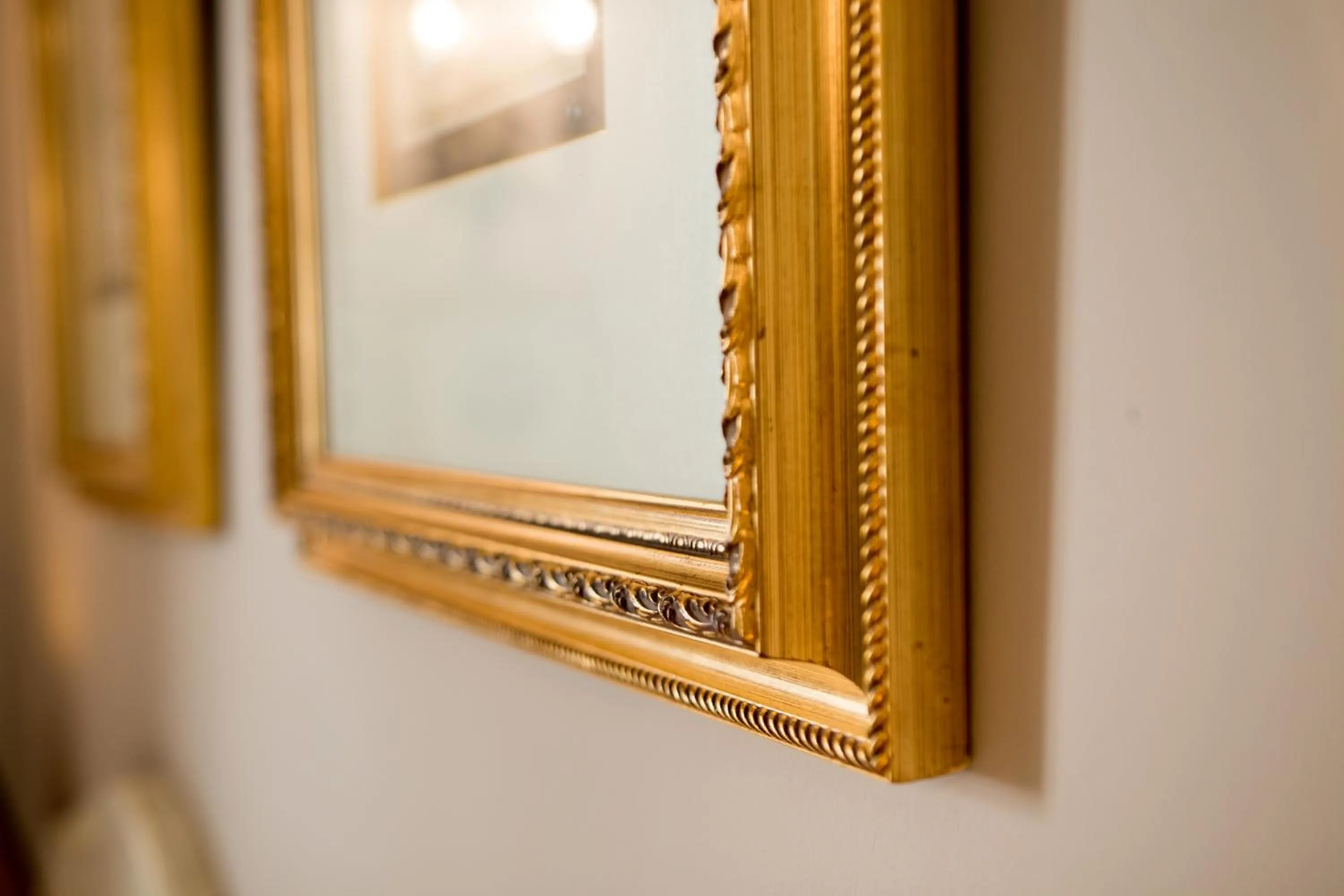 Decorative detail in Hotel Du Midi