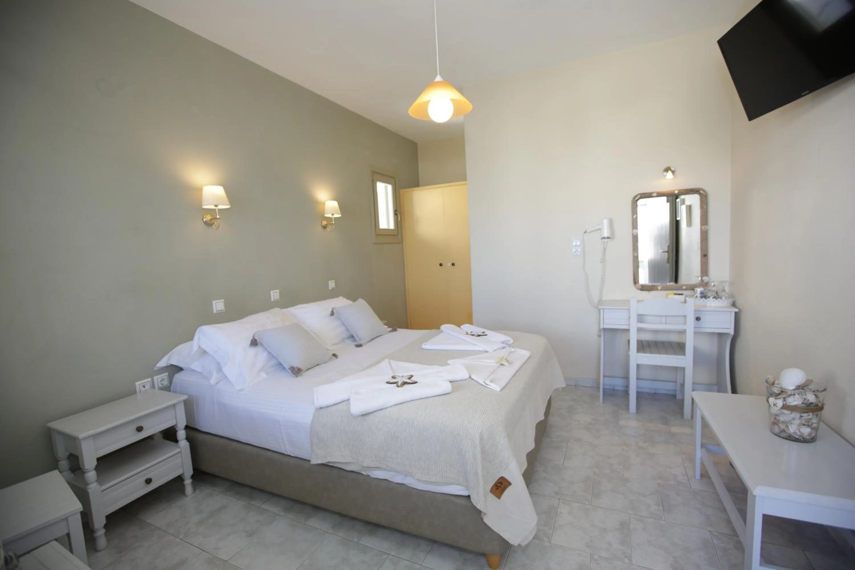 Bed in Alexandra's Rooms