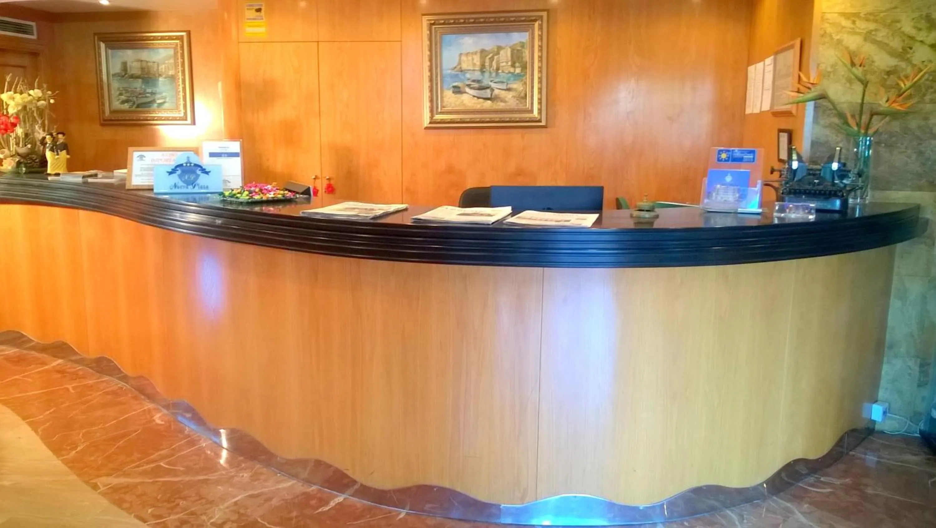 Lobby or reception in Hotel Nueva Plaza
