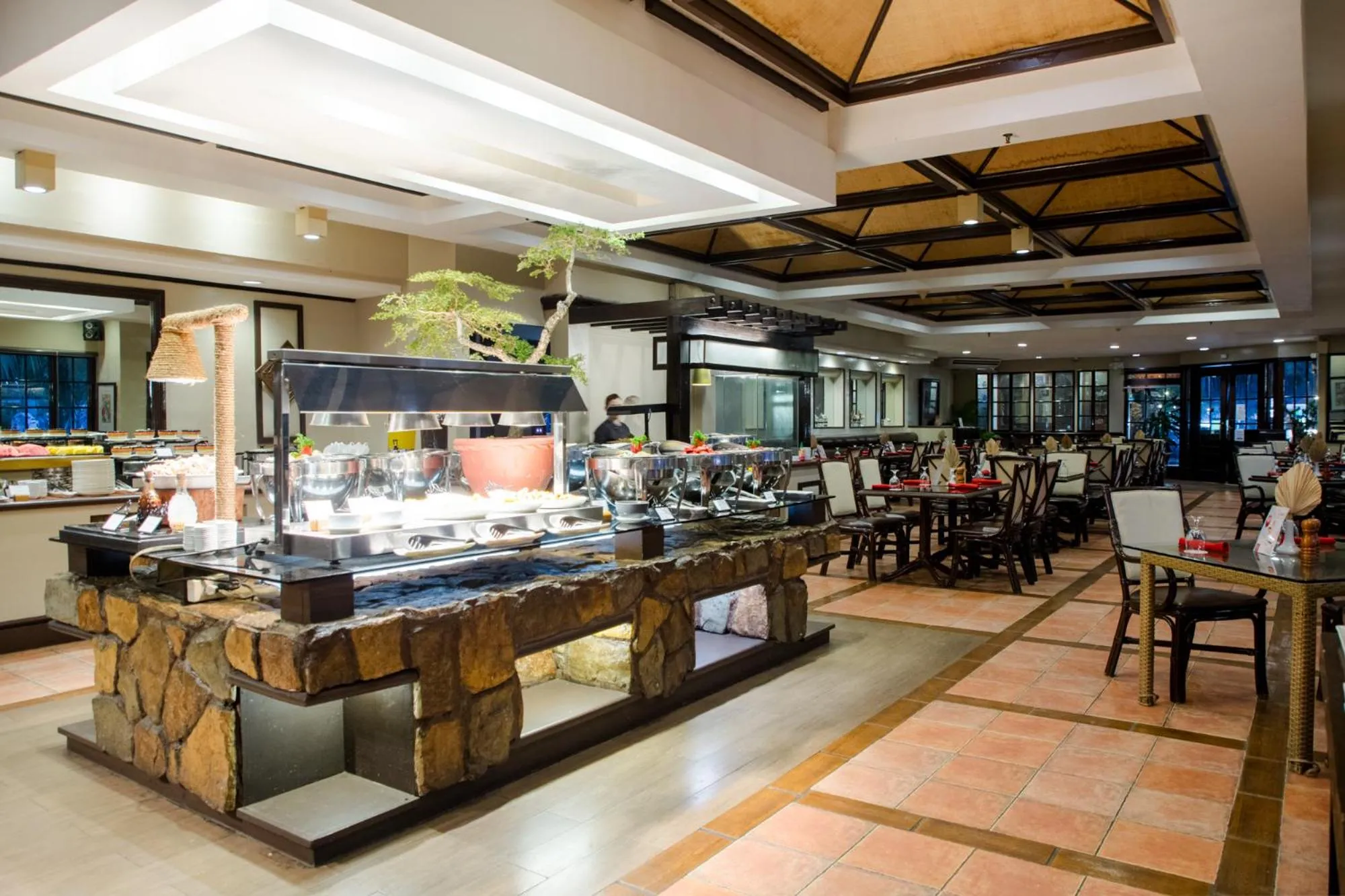 Restaurant/places to eat in Waterfront Insular Hotel Davao