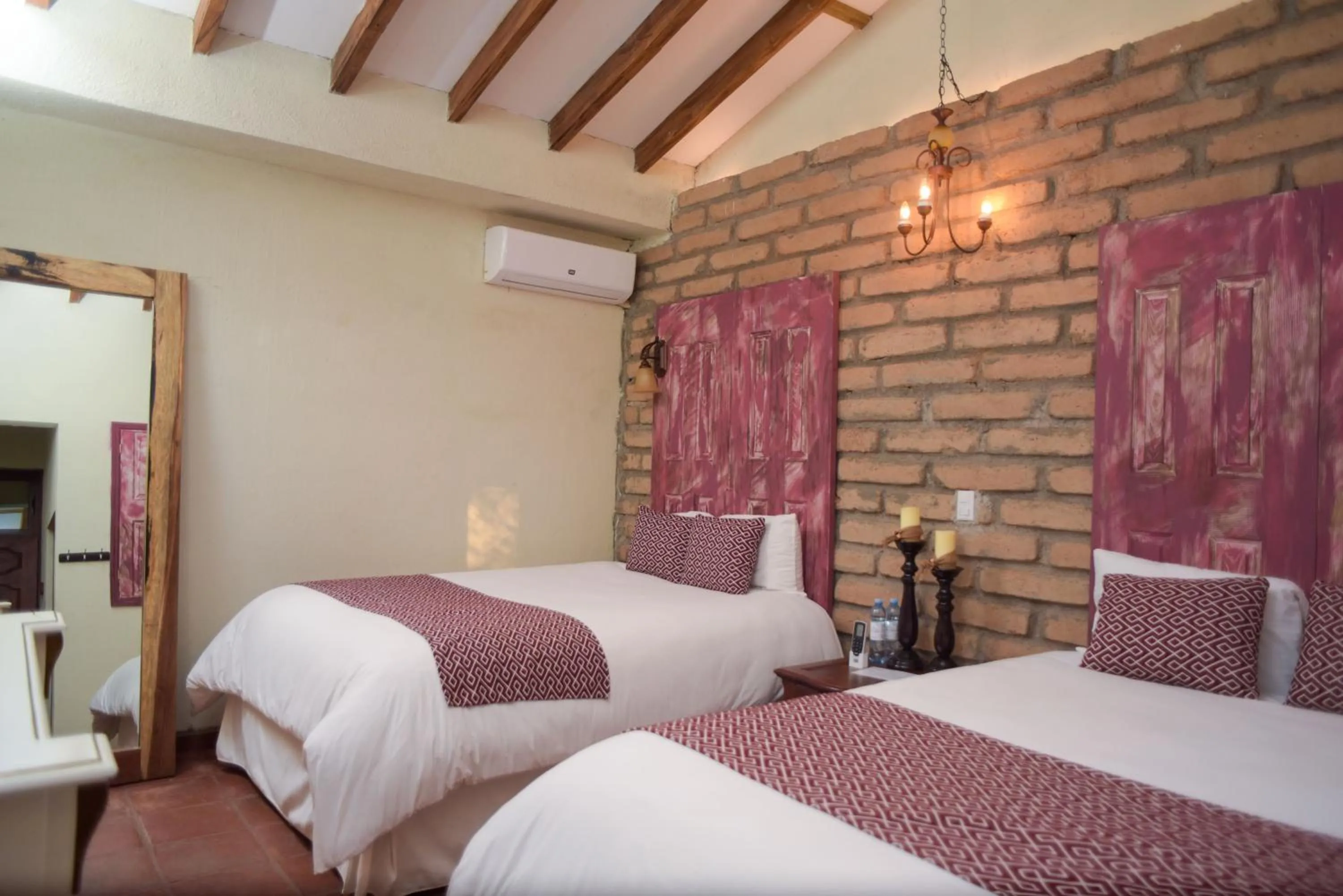 Bed in Casa 1800 Suchitoto Boutique