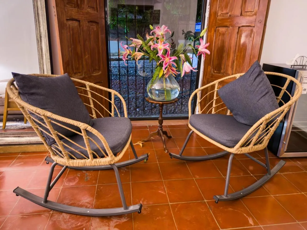 Library in Casa 1800 Suchitoto Boutique