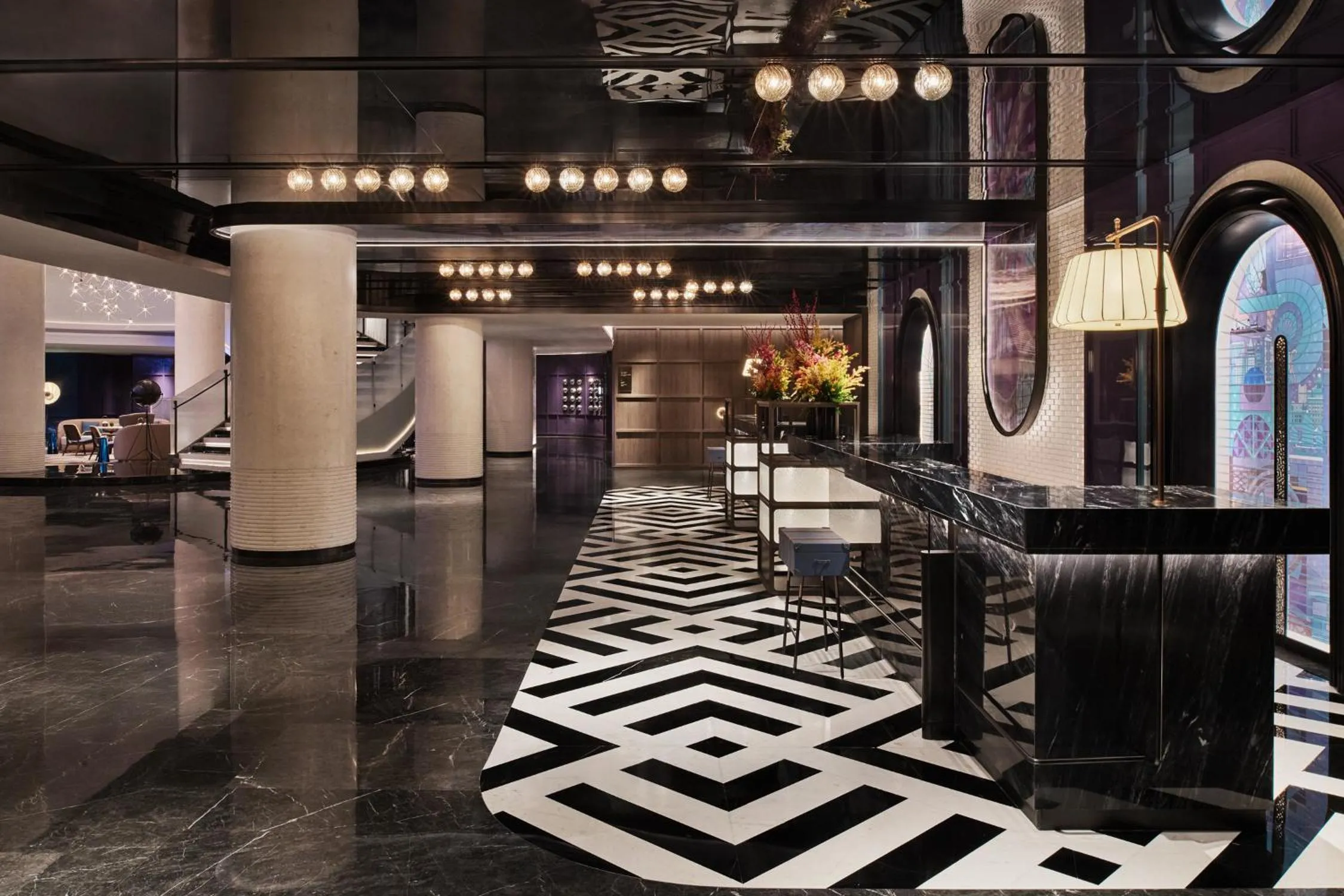 Lobby or reception in Renaissance Shanghai Hongqiao