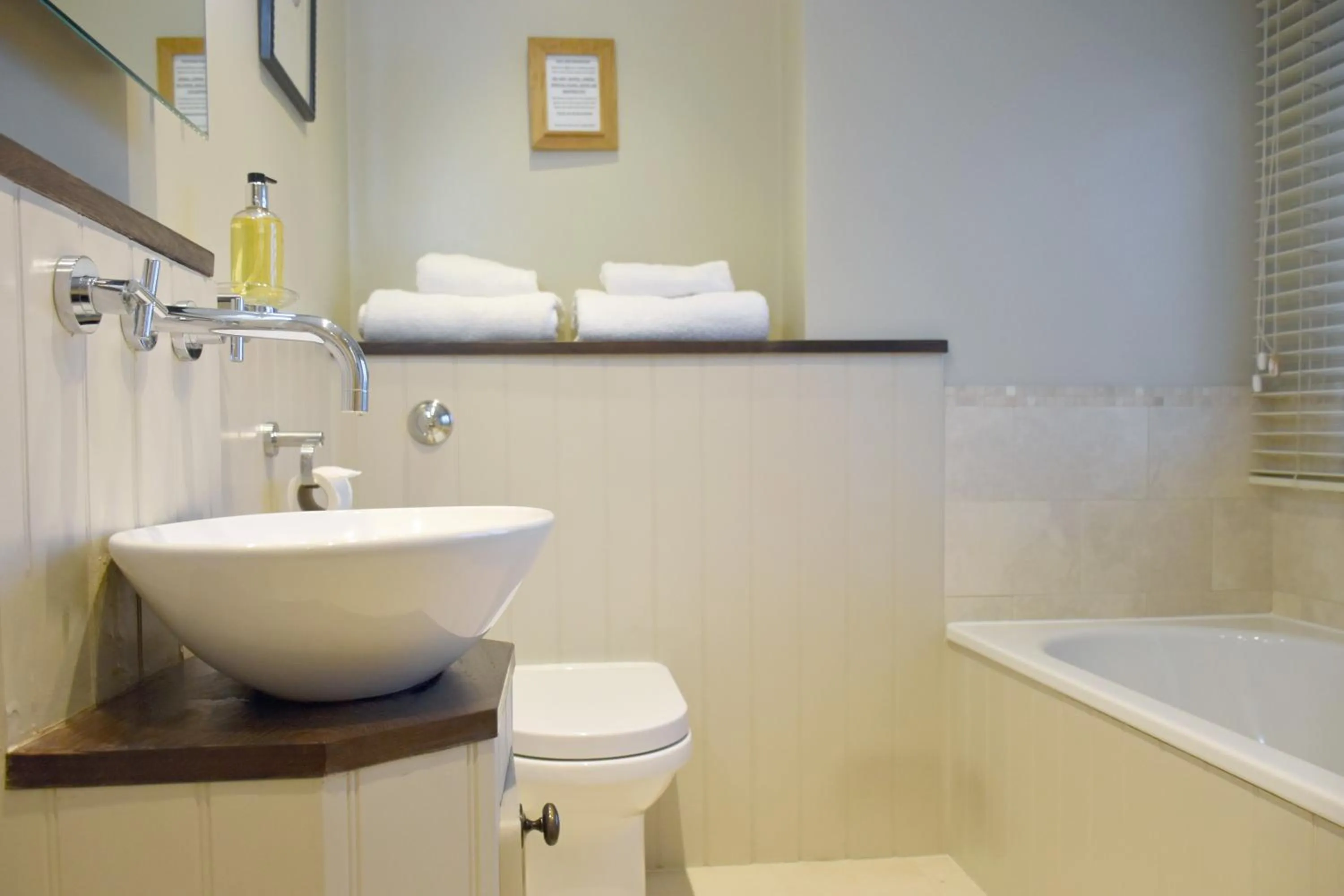 Bathroom in Lorne House Bed & Breakfast