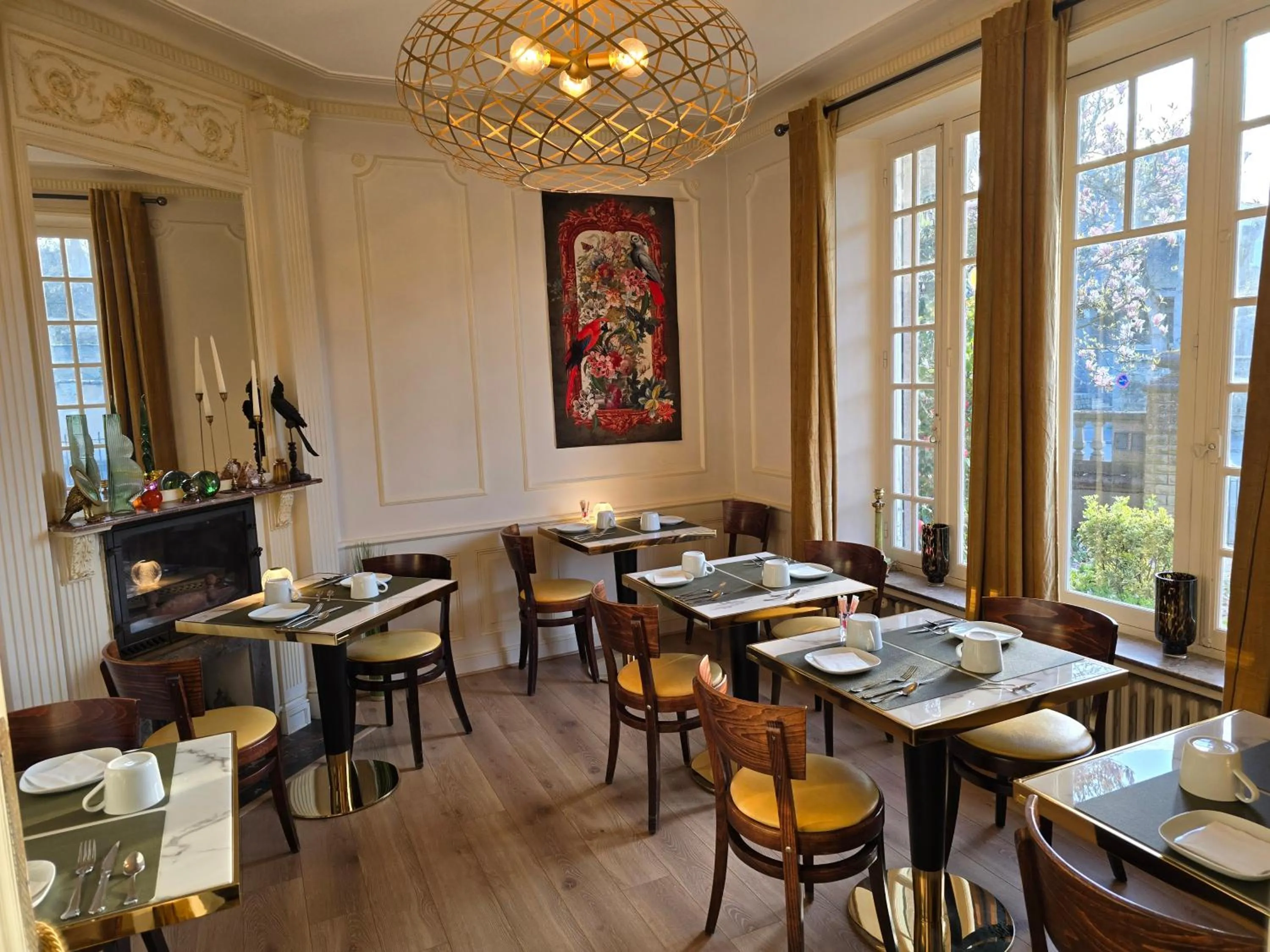 Breakfast in Le Castel Guesthouse