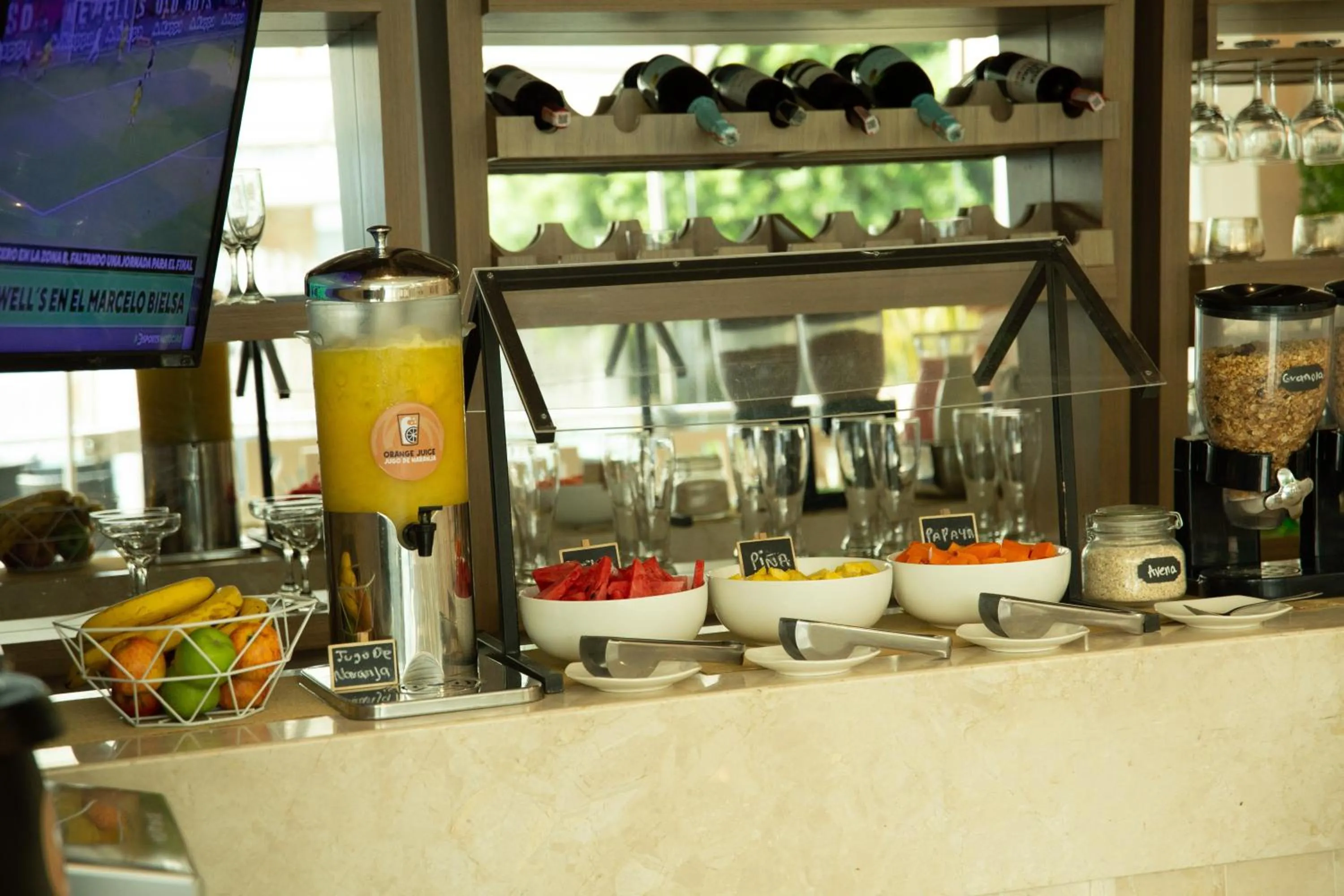 Restaurant/places to eat in Hotel Parque Del Sol