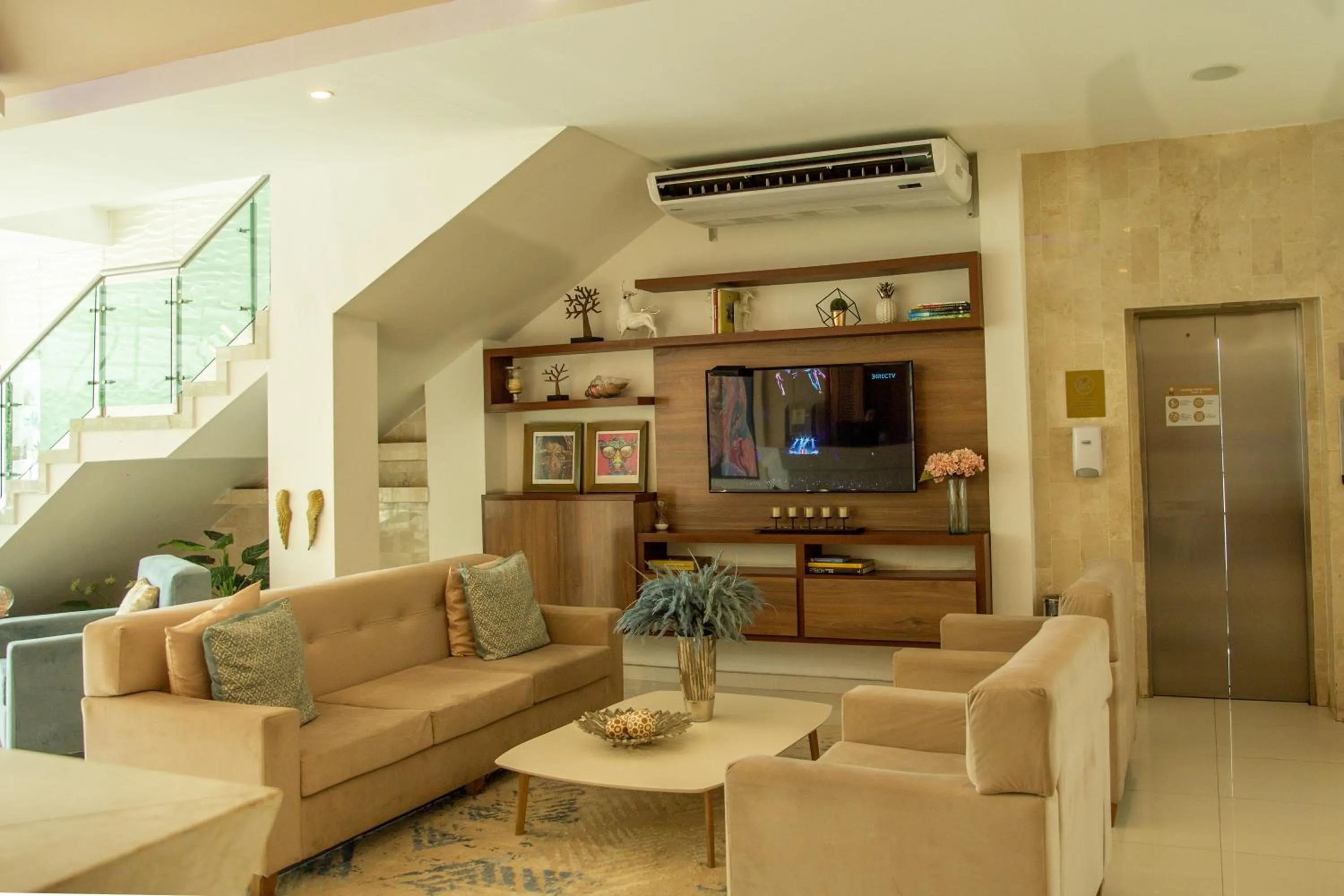 Lobby or reception in Hotel Parque Del Sol