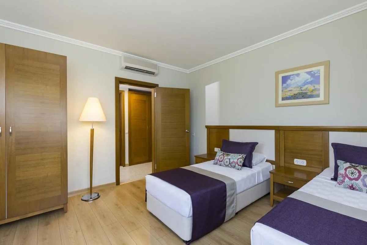 Bed in Club Hotel Felicia Village