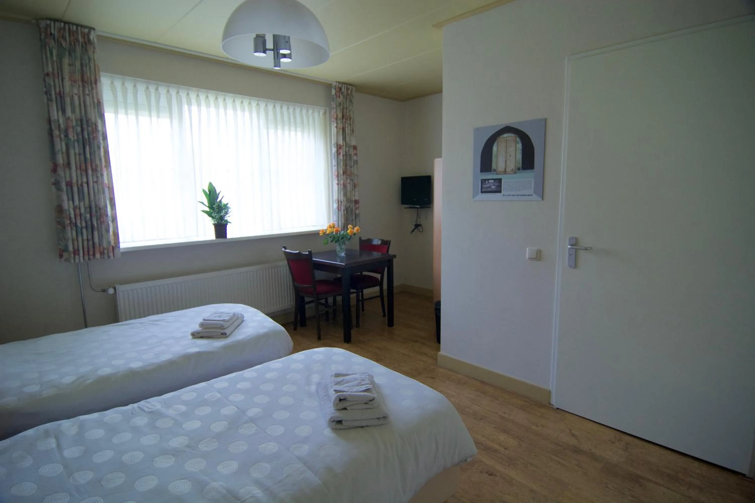 Photo of the whole room, Bed in Stichting Veenloopcentrum Weiteveen
