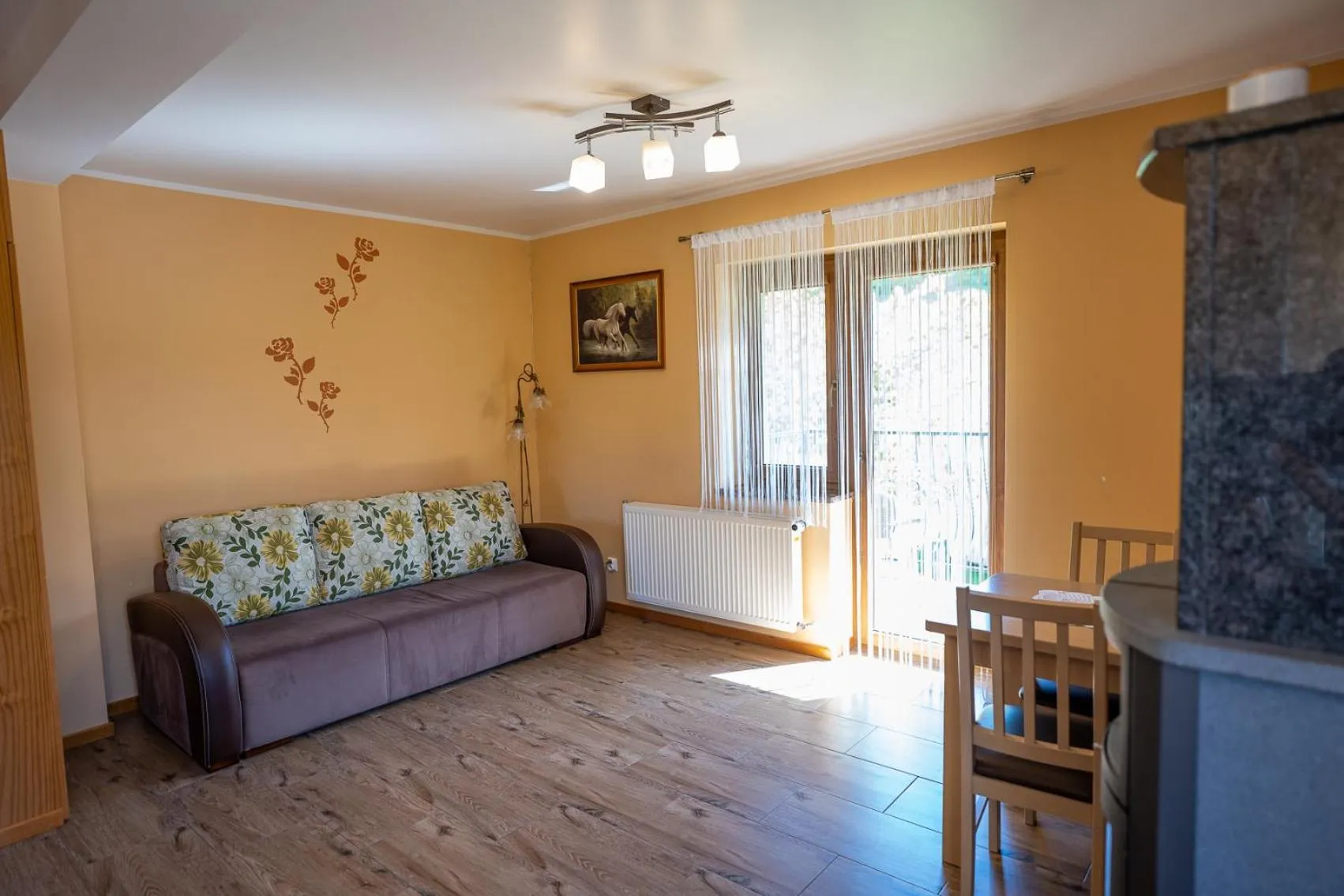 Communal lounge/ TV room, Bed in Osada Koszałkowo Wieżyca