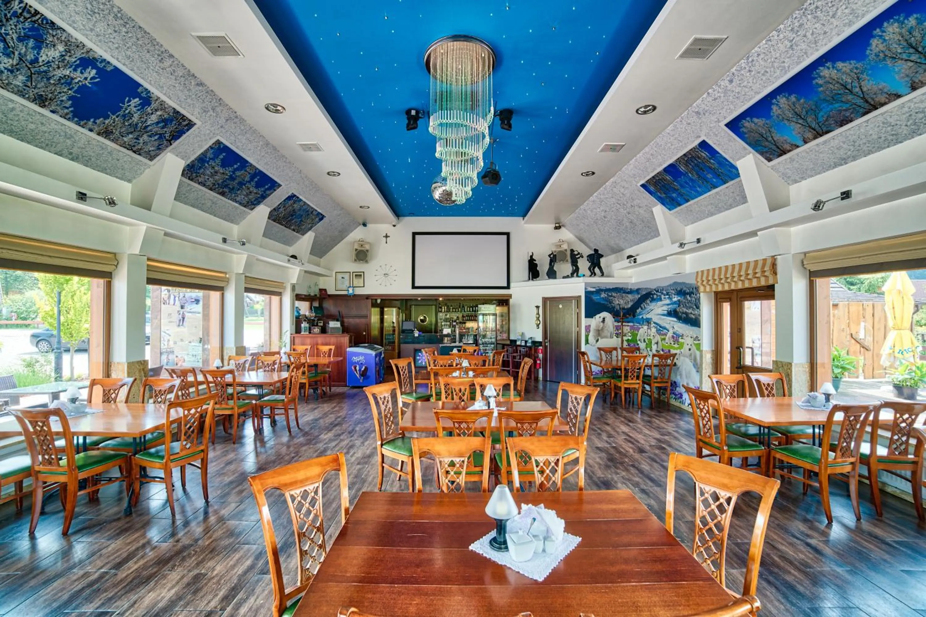 Restaurant/places to eat in Osada Koszałkowo Wieżyca