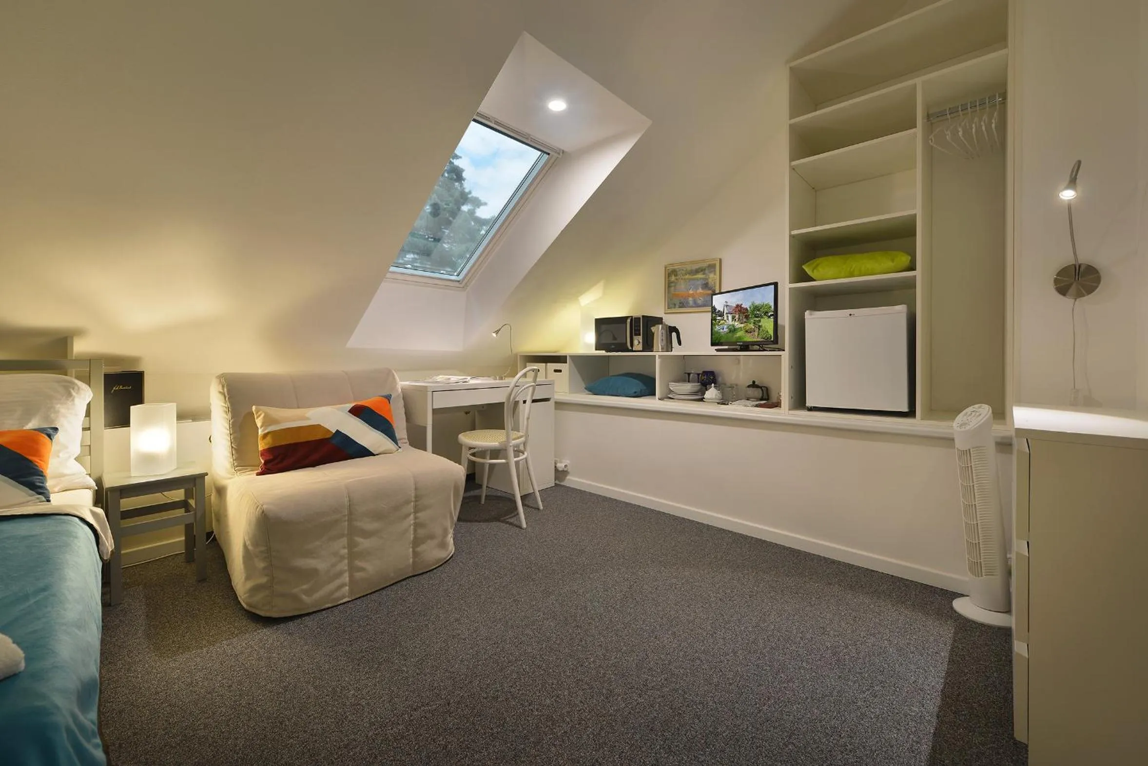 minibar, Bed in A. V. Pension Praha