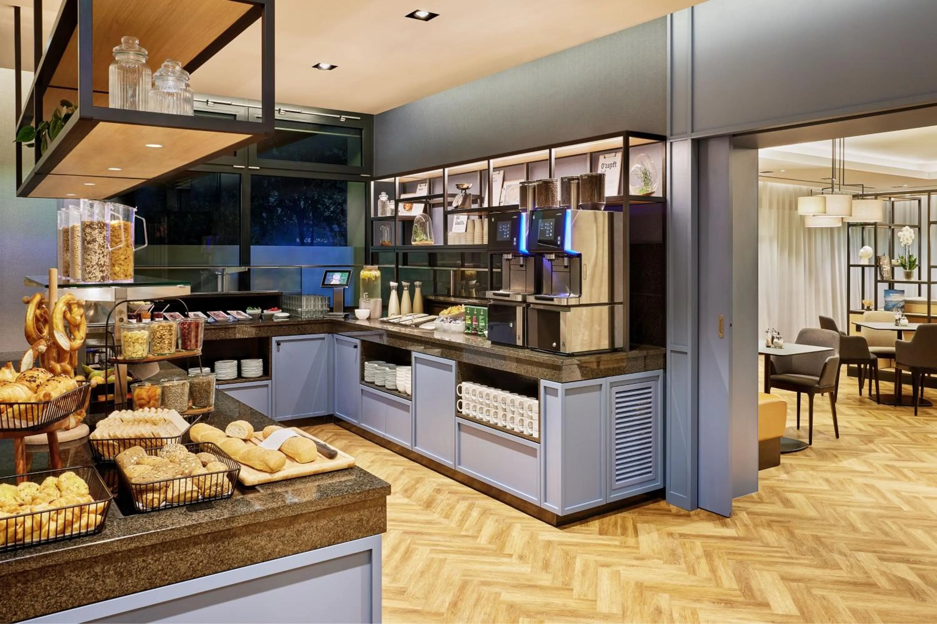 Breakfast in Residence Inn by Marriott Munich Central
