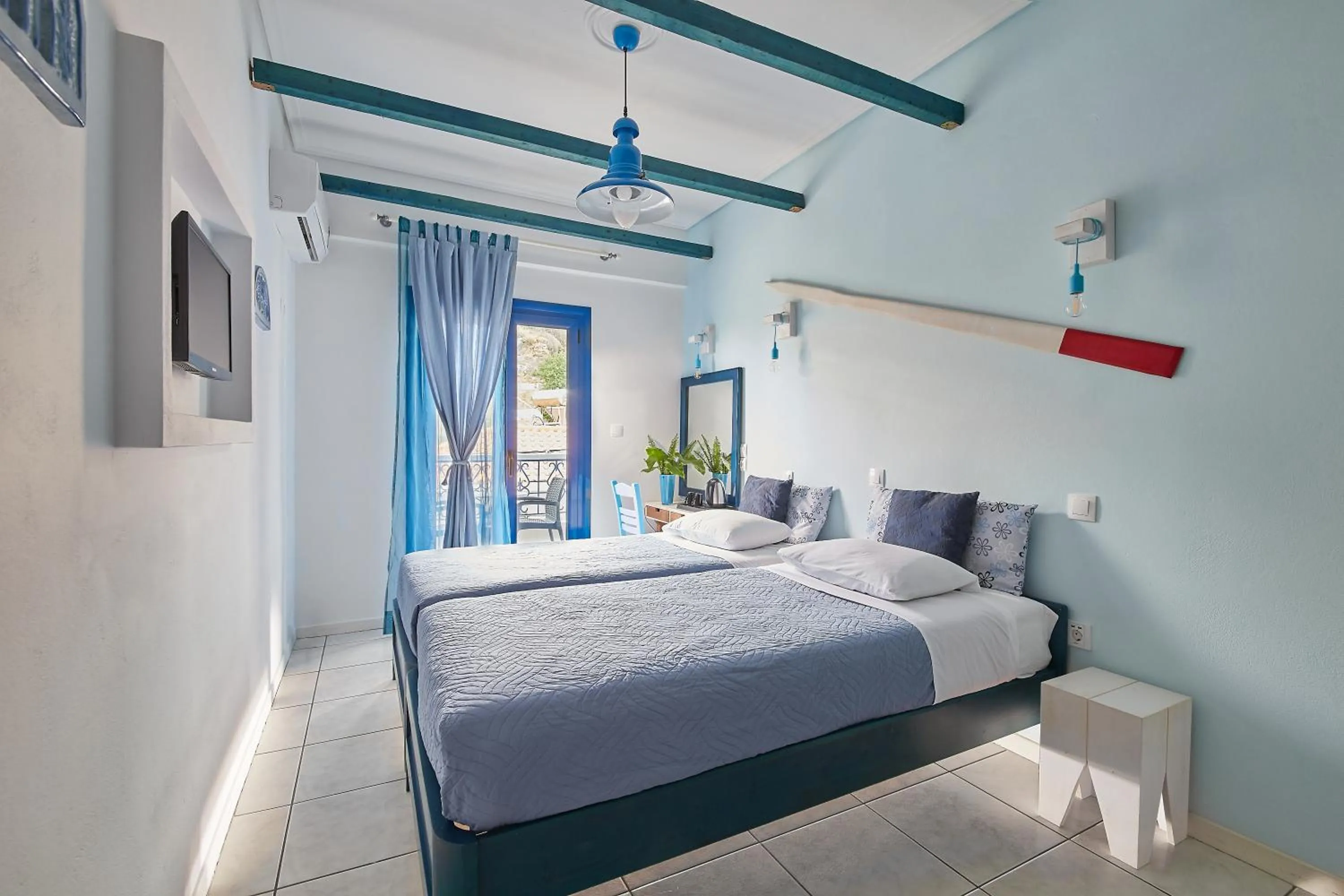 Bedroom, Bed in Atheras