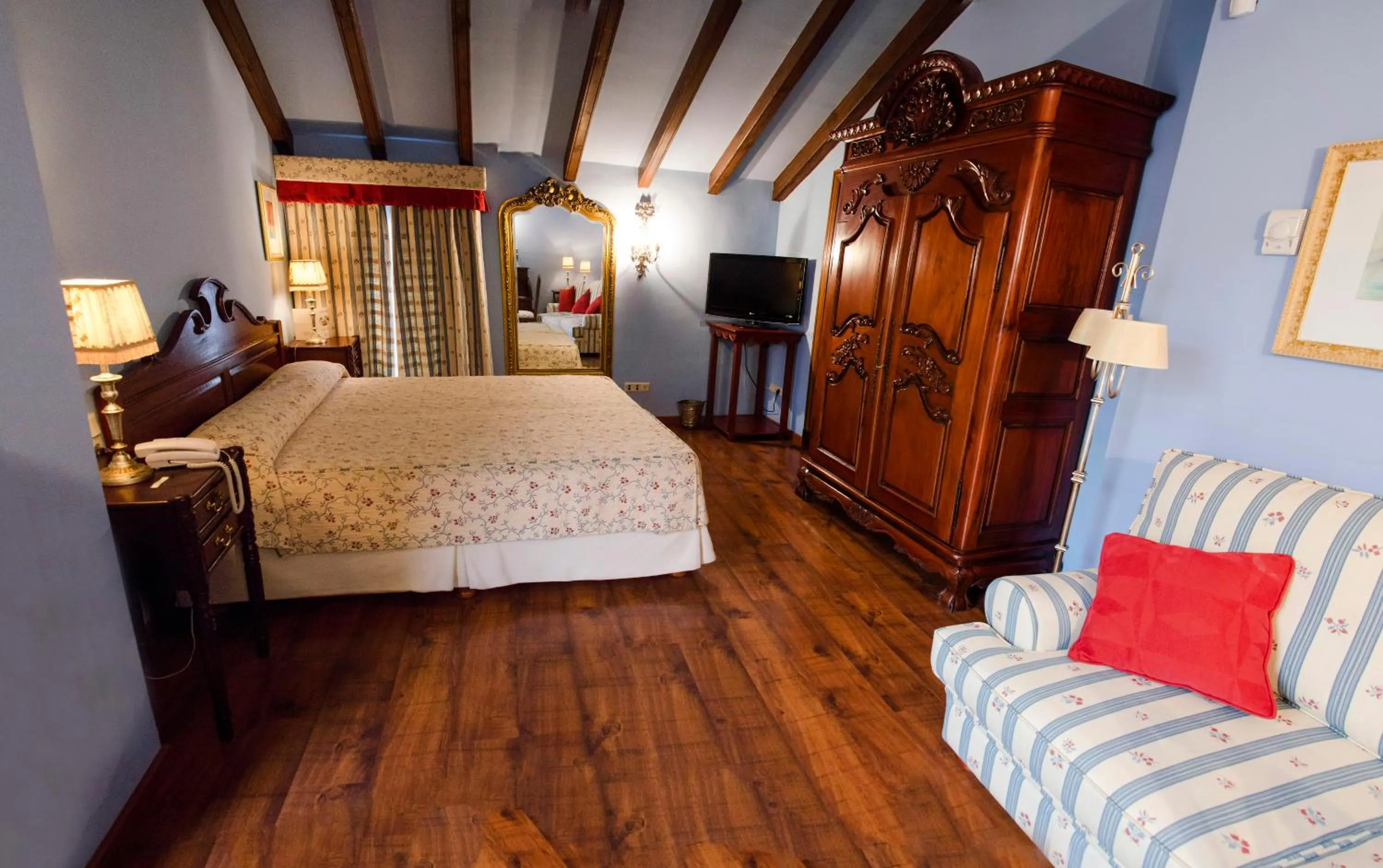 Photo of the whole room, Bed in Hotel Montelirio