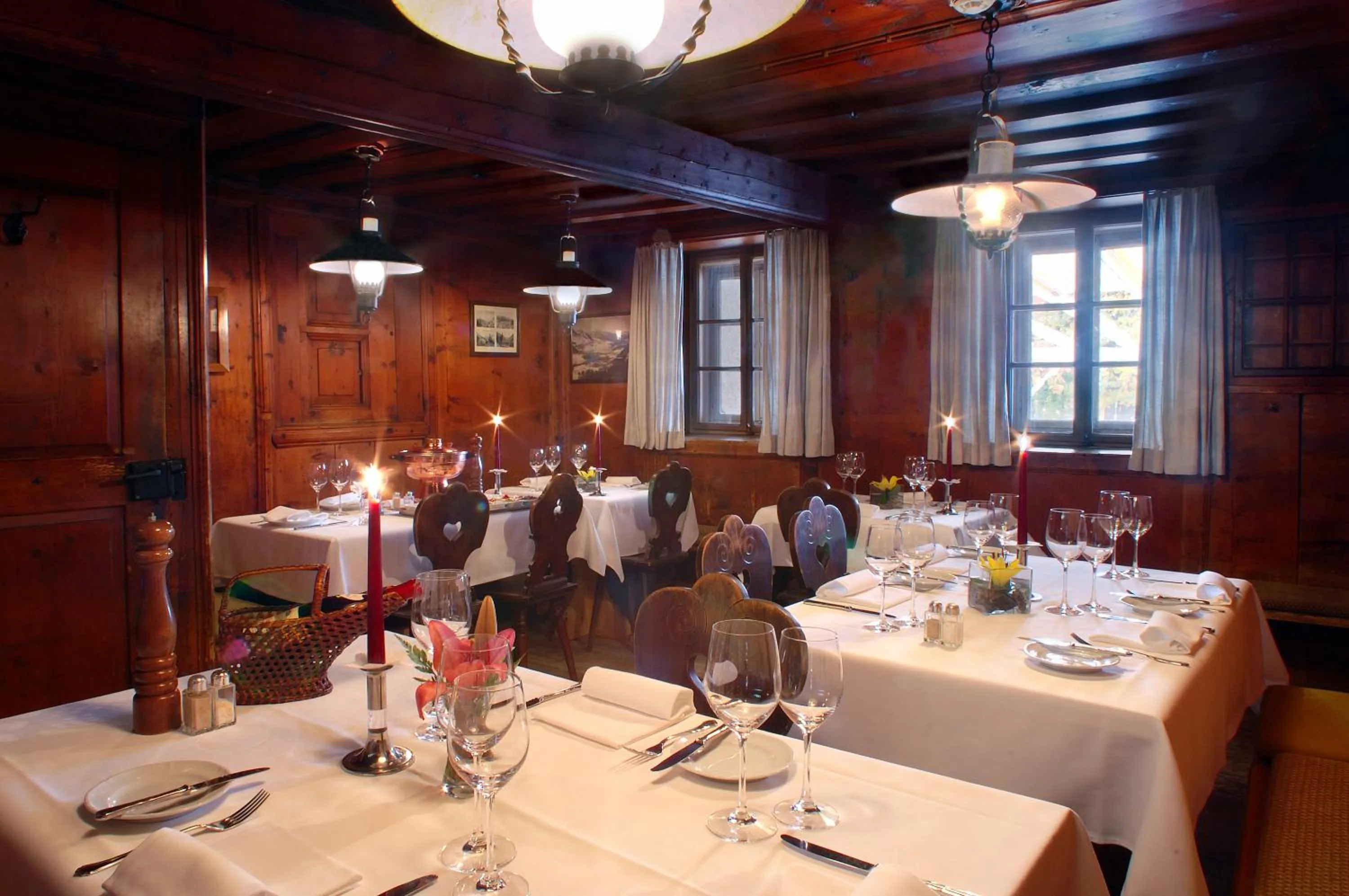 Restaurant/places to eat in Schweizerhaus Swiss Quality Hotel