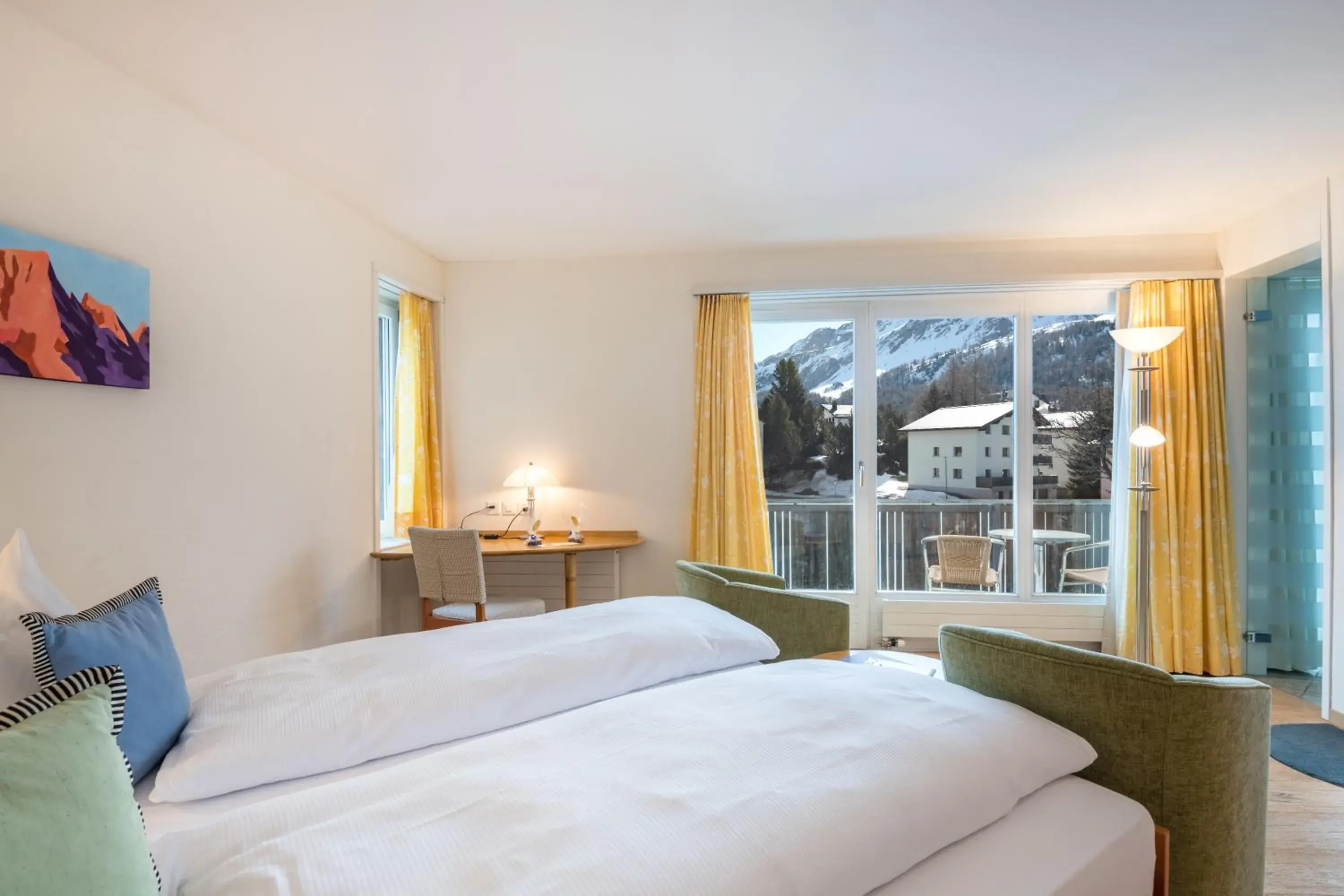 Deluxe Double Room with Mountain View in Schweizerhaus Swiss Quality Hotel Deluxe Double Room with Mountain View in Schweizerhaus Swiss Quality Hotel