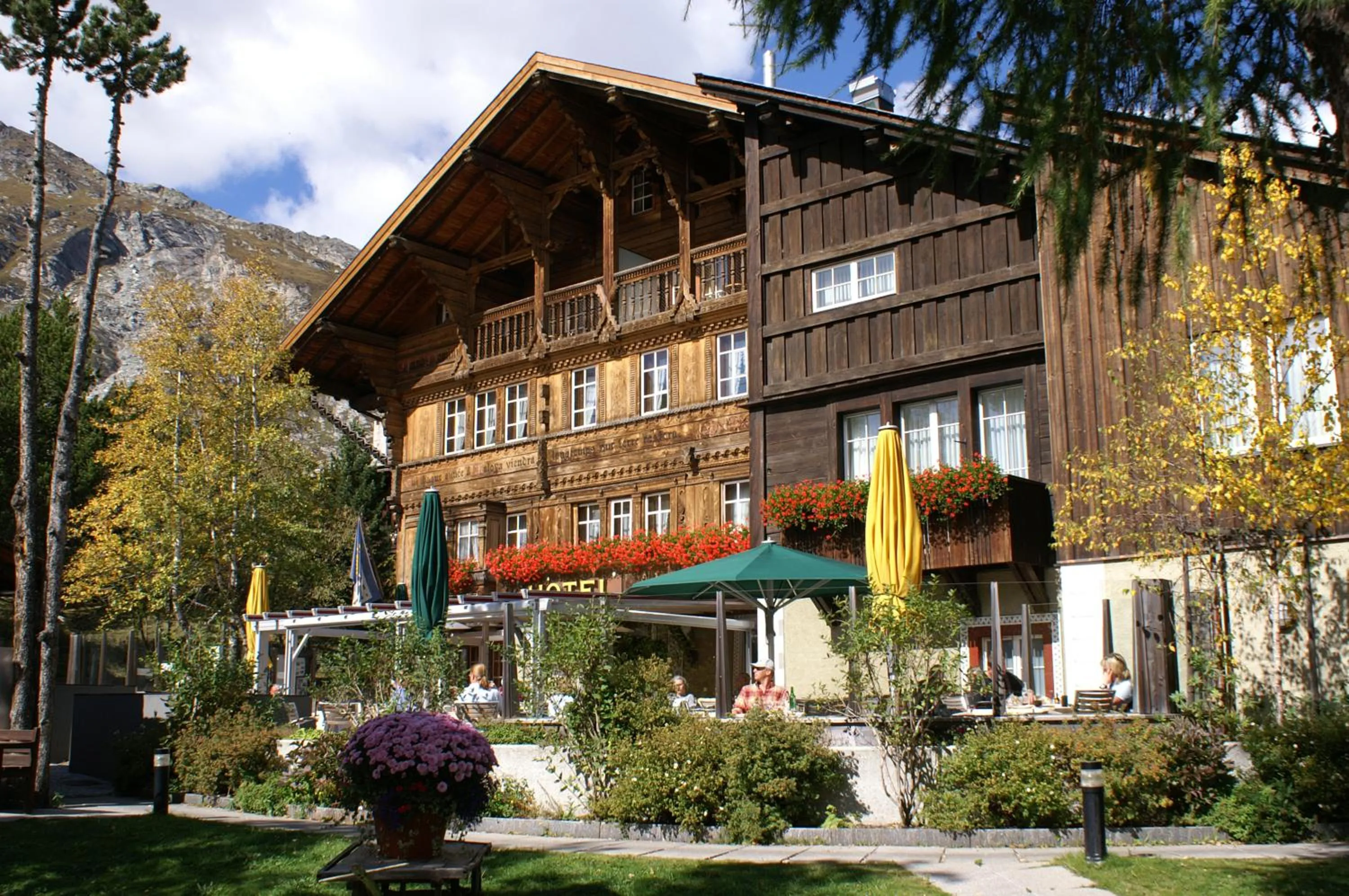 Property building in Schweizerhaus Swiss Quality Hotel