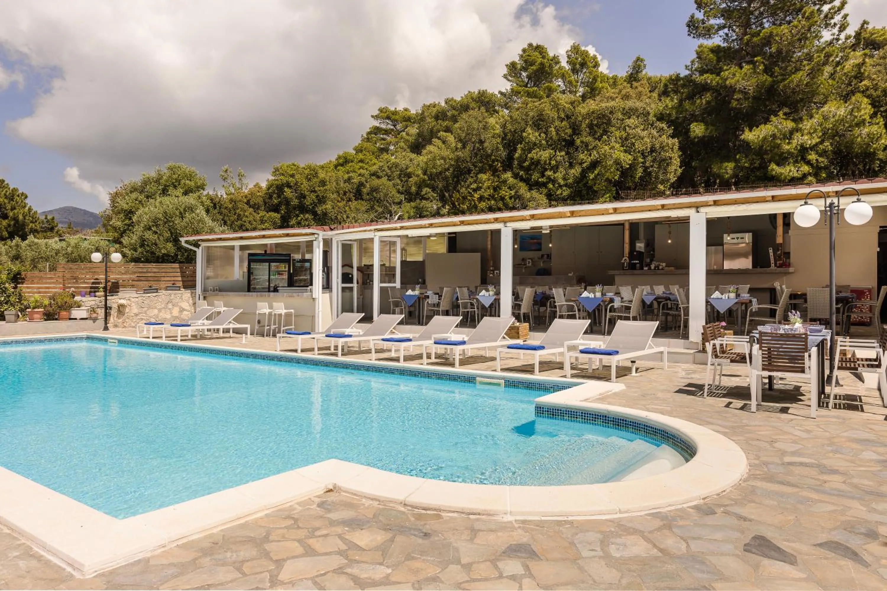 Swimming pool in Panorama Fanari studios and apartments