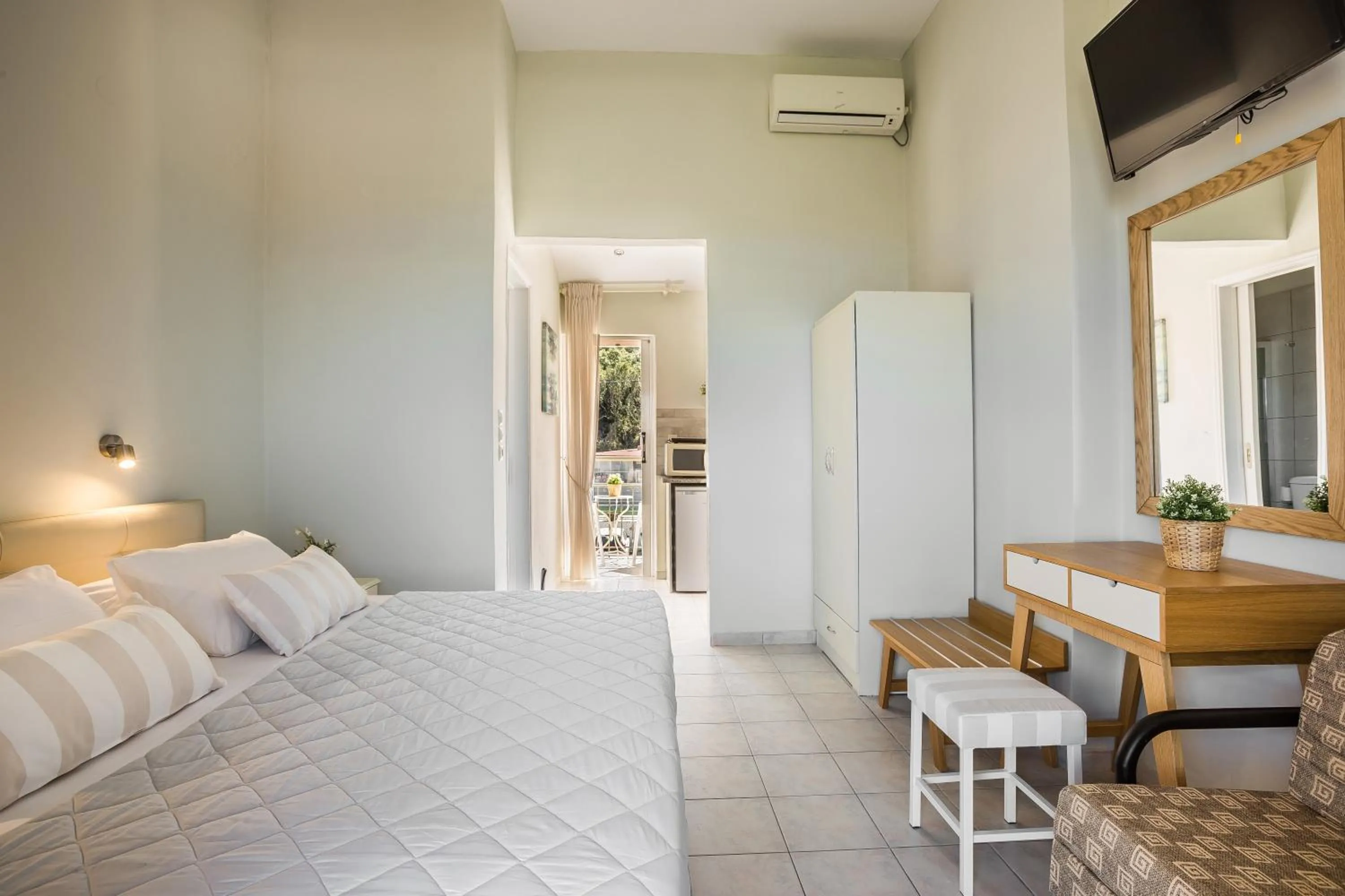 Photo of the whole room, Bed in Panorama Fanari studios and apartments