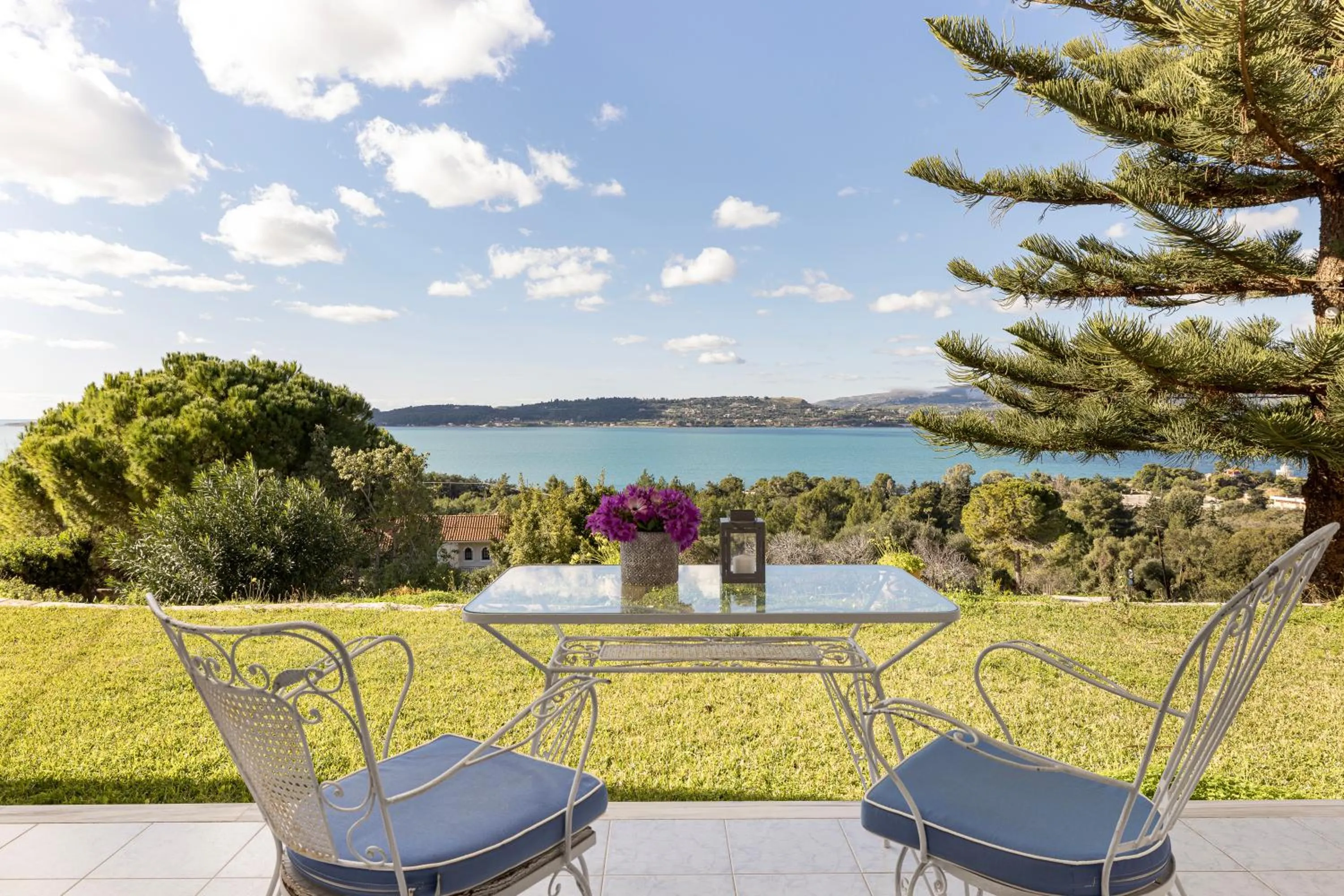 Patio in Panorama Fanari studios and apartments