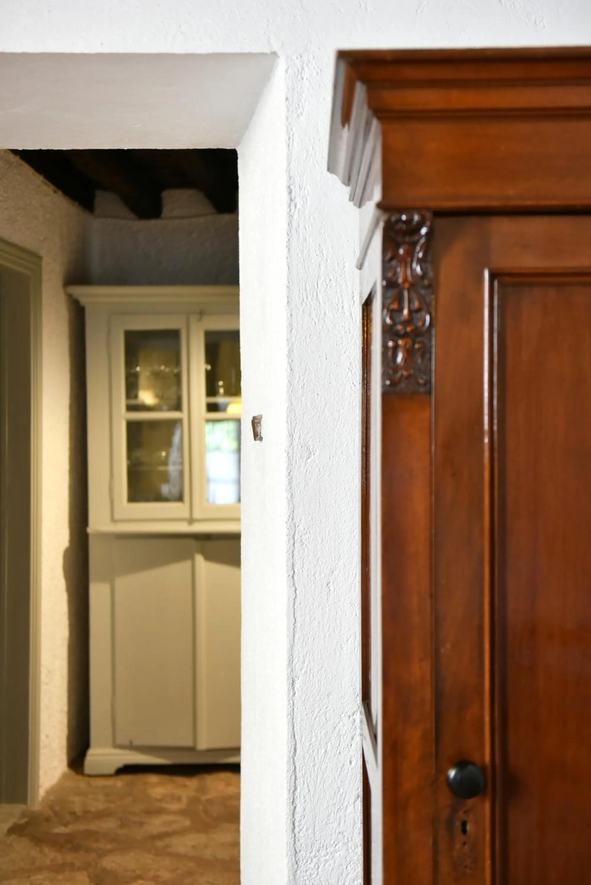 hair dresser in Keresbino Hydra Manor House