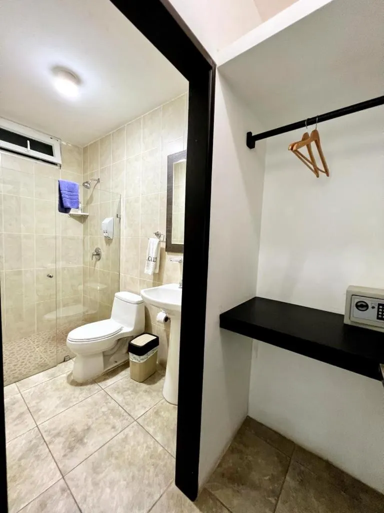 Bathroom in Hotel Cally