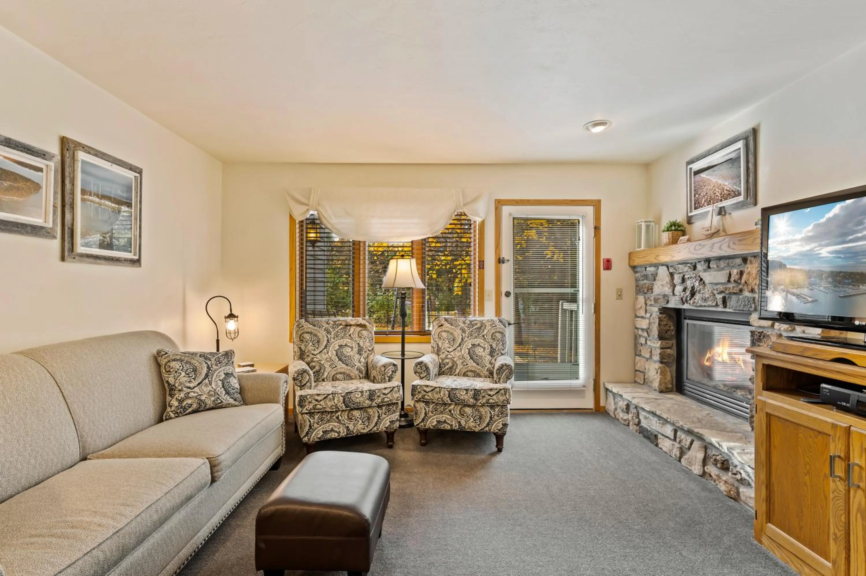 Evergreen Hill Condominiums