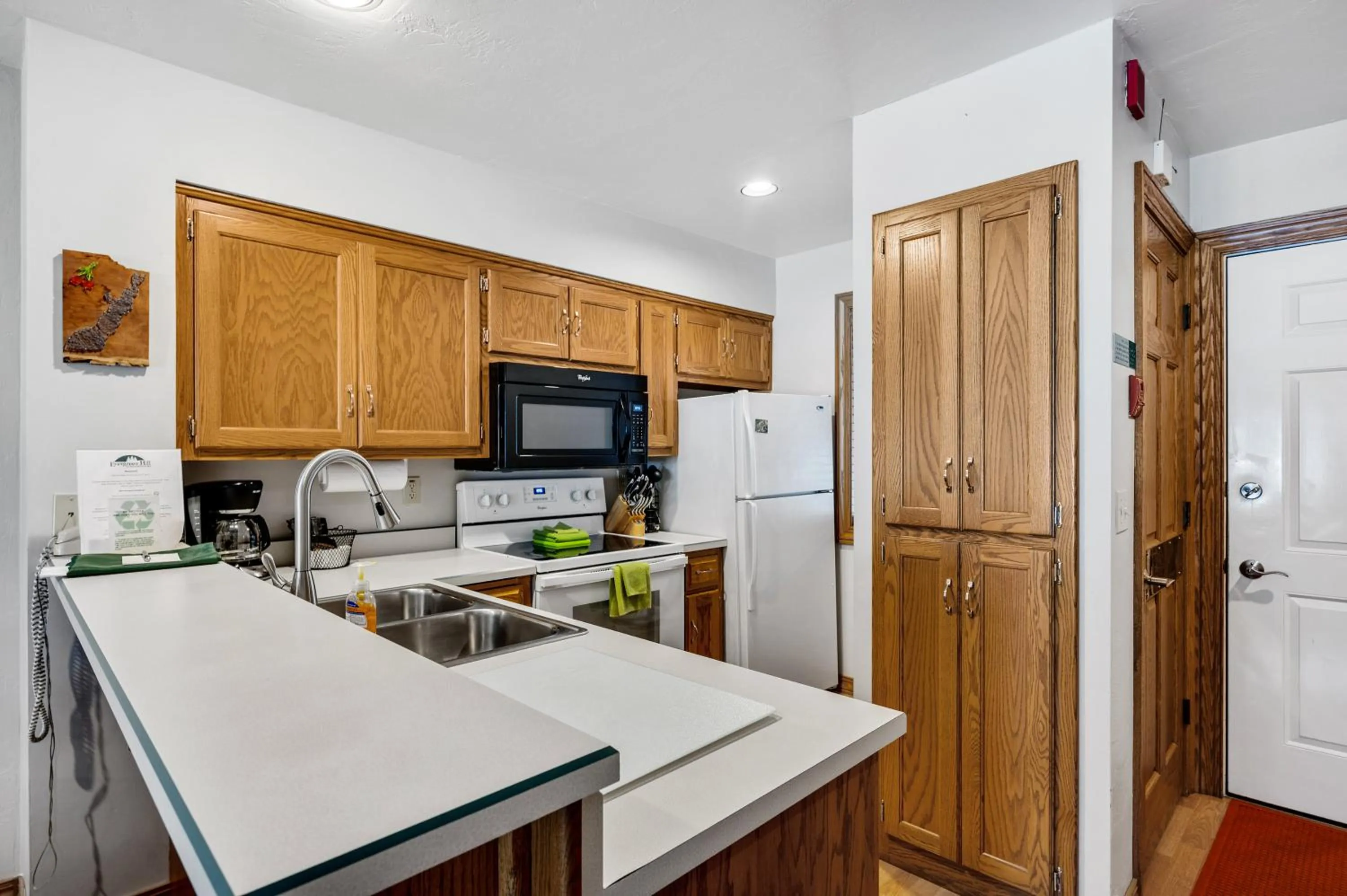 kitchen in Evergreen Hill Condominiums