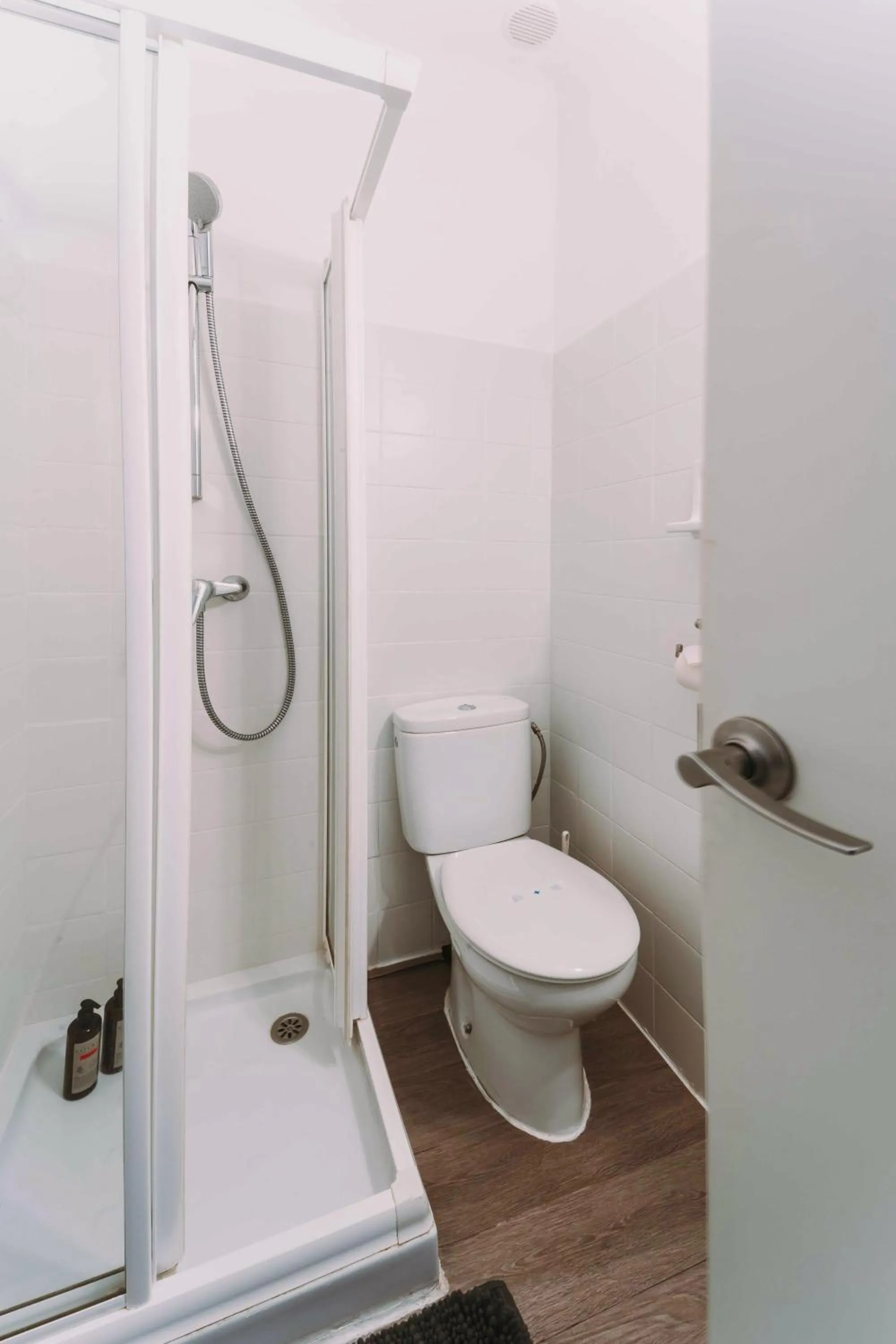 Shower in Hotel Bell Repos