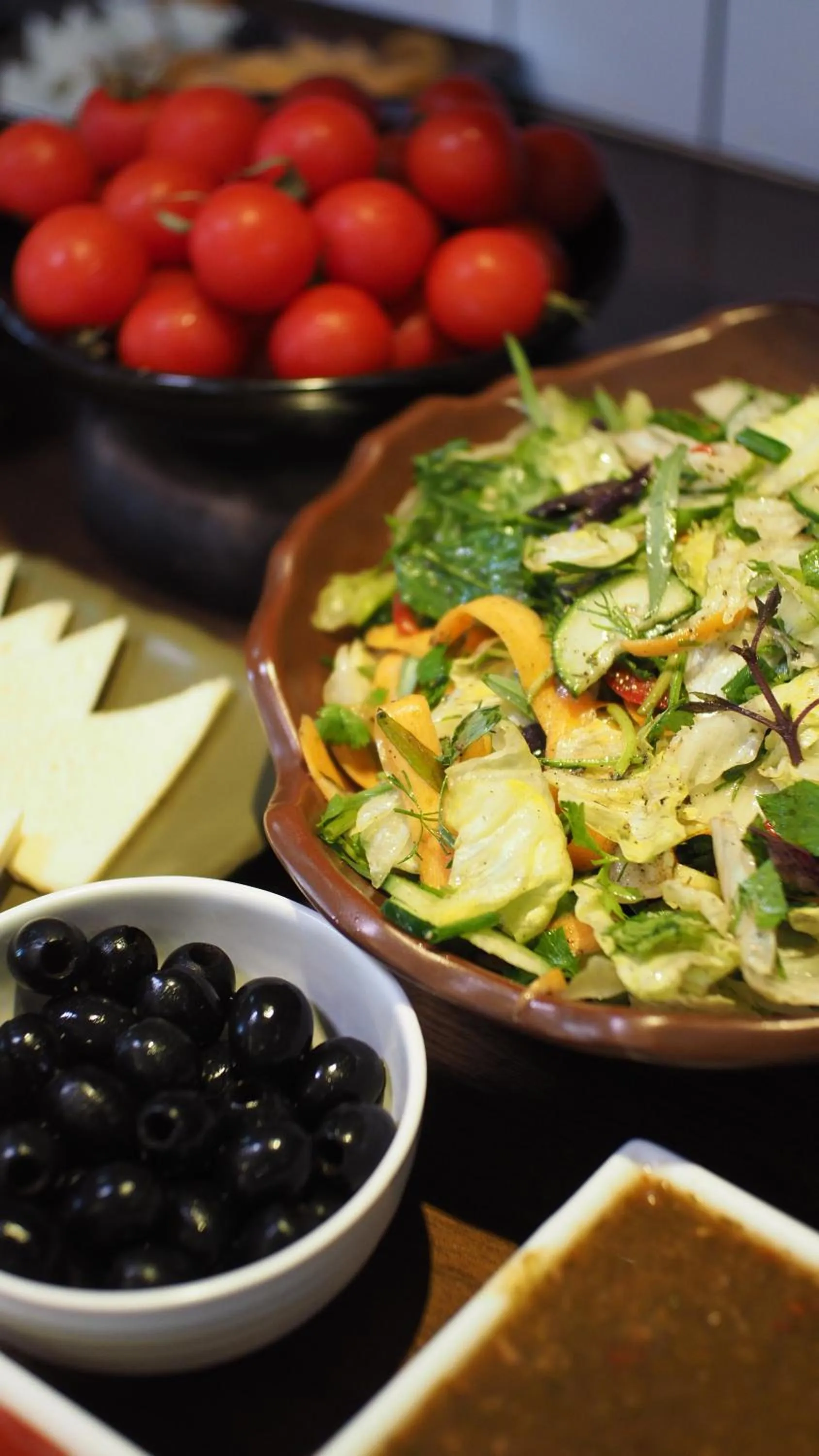 Restaurant/places to eat in A5 Hotel