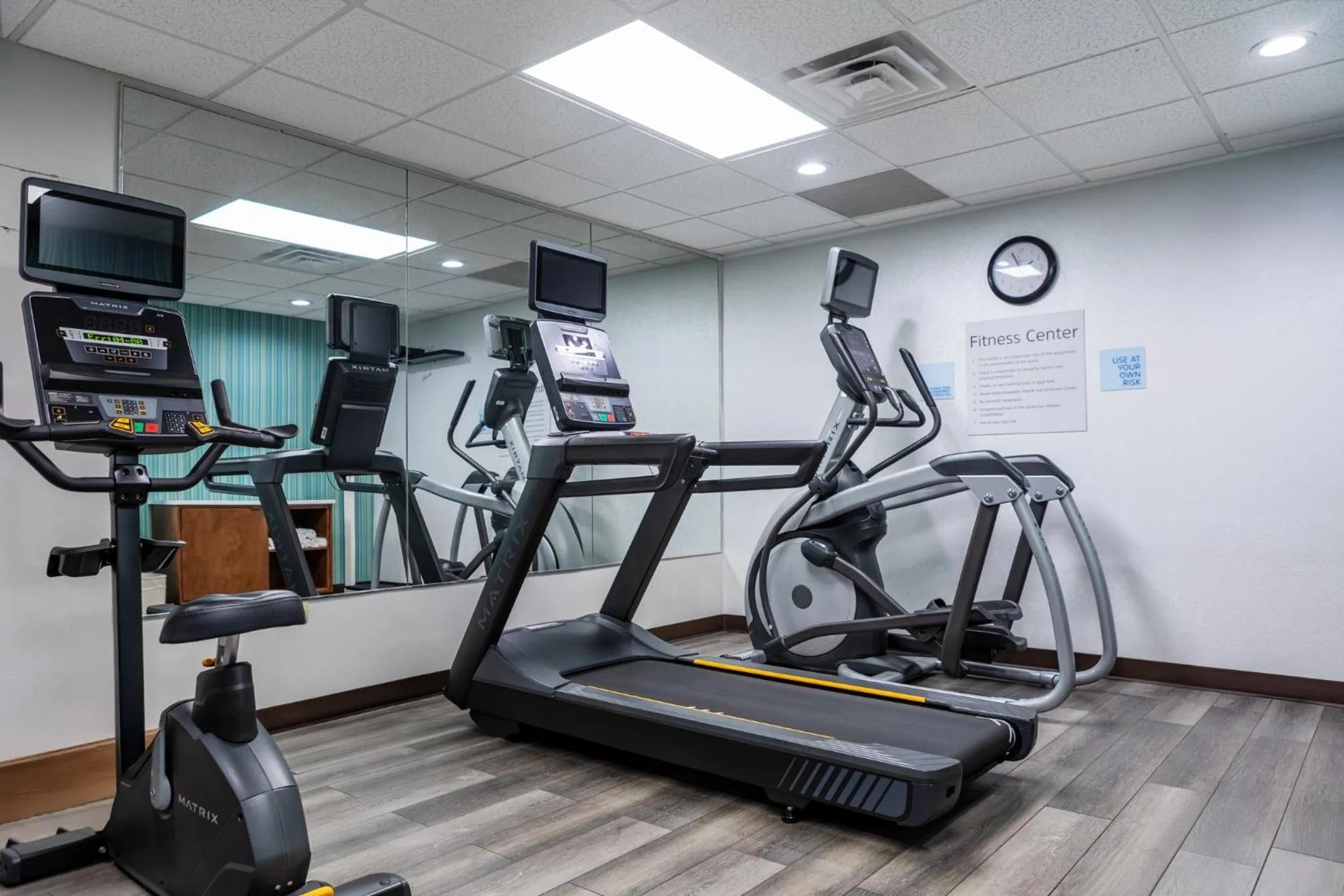 Fitness centre/facilities in Holiday Inn Express Hotel & Suites Memphis/Germantown by IHG