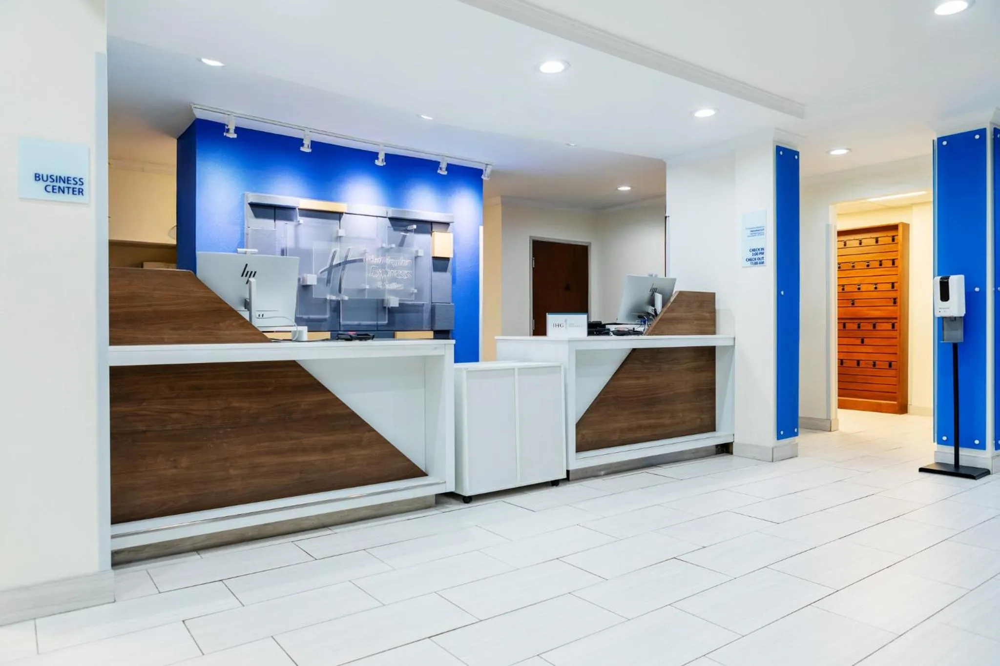 Property building in Holiday Inn Express Hotel & Suites Memphis/Germantown by IHG