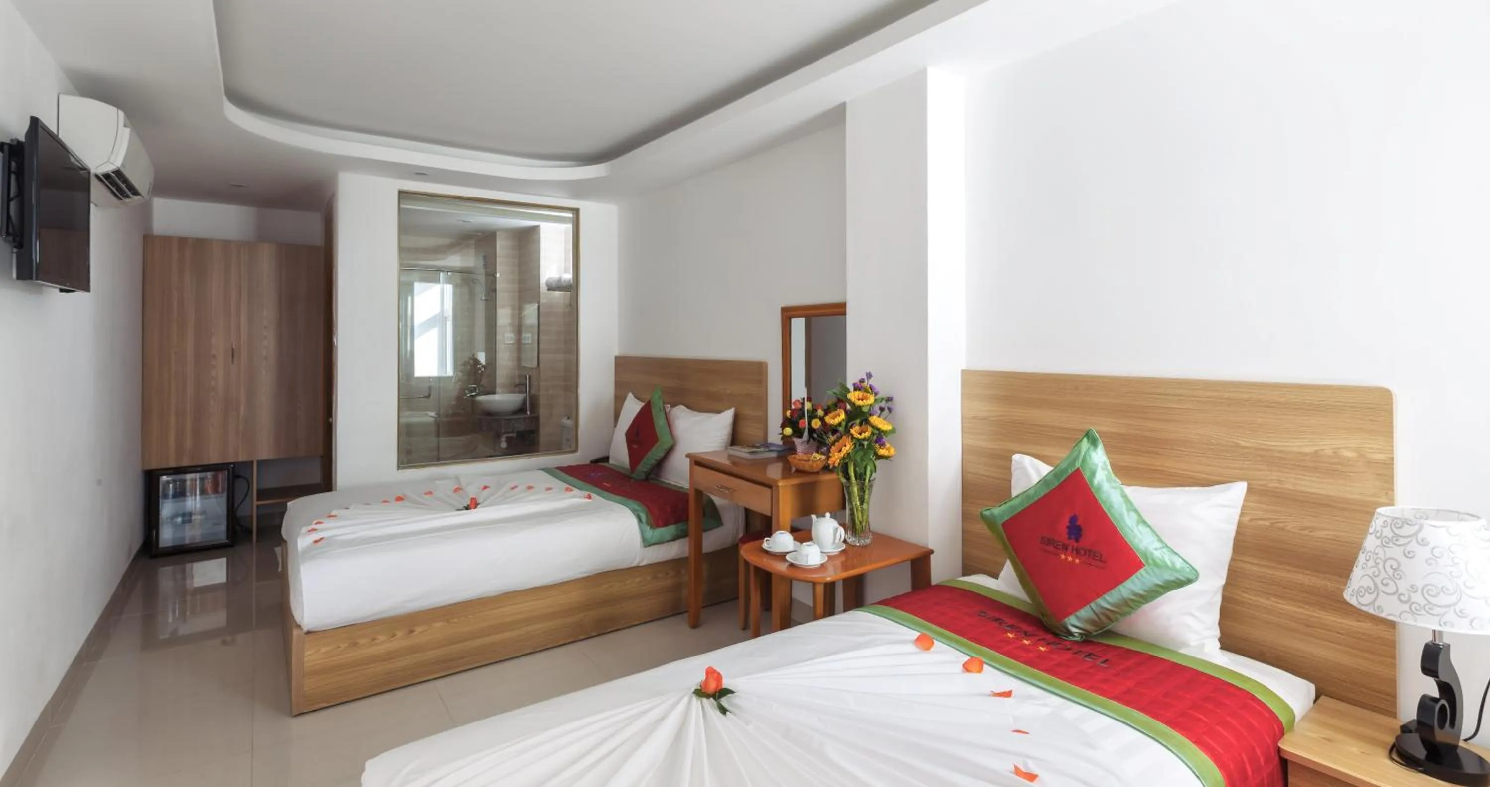 Bedroom, Bed in Siren Flower Hotel