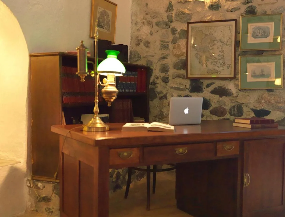 Living room in AFOURA HOUSES by K&K