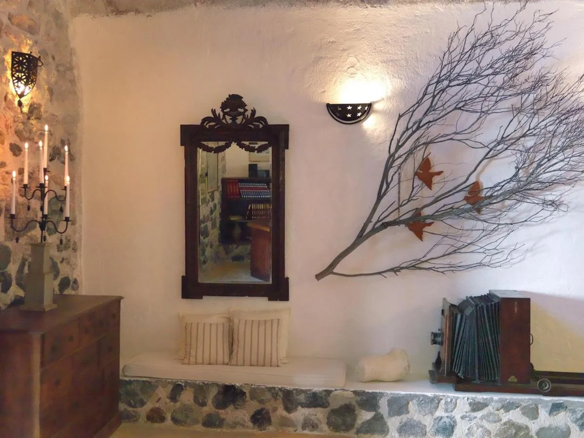 Living room in AFOURA HOUSES by K&K