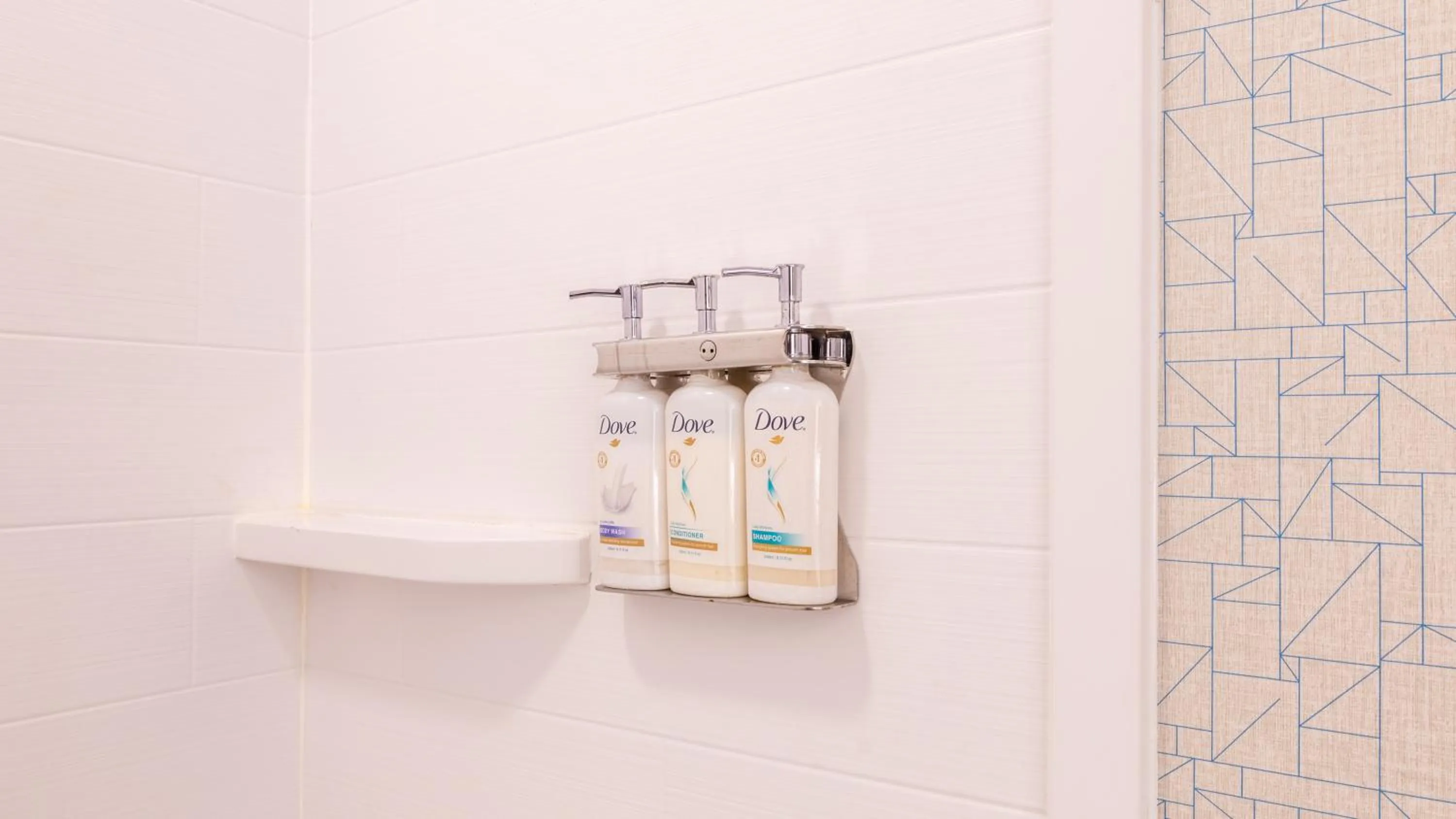 Holiday Inn Express & Suites Macon - I-475 by IHG