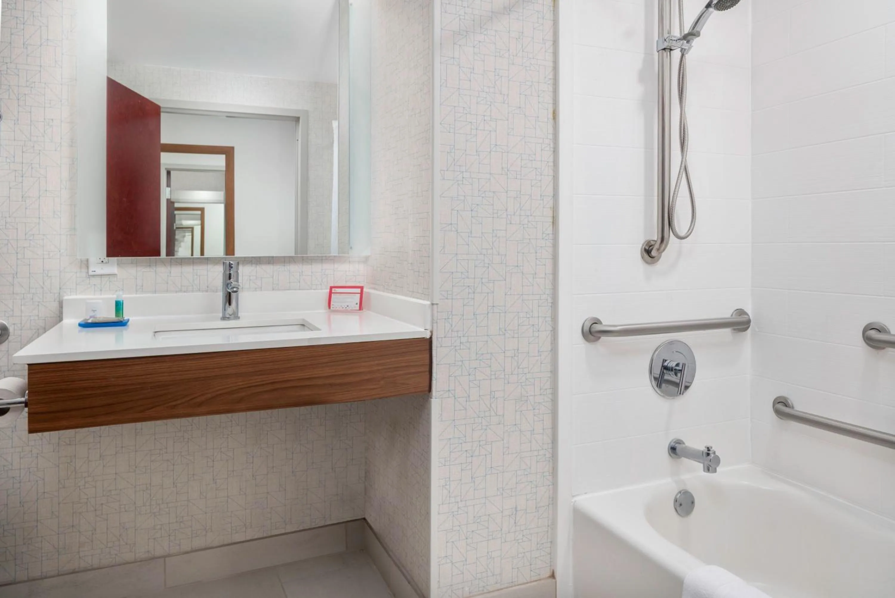 Bathroom in Holiday Inn Express & Suites Macon - I-475 by IHG