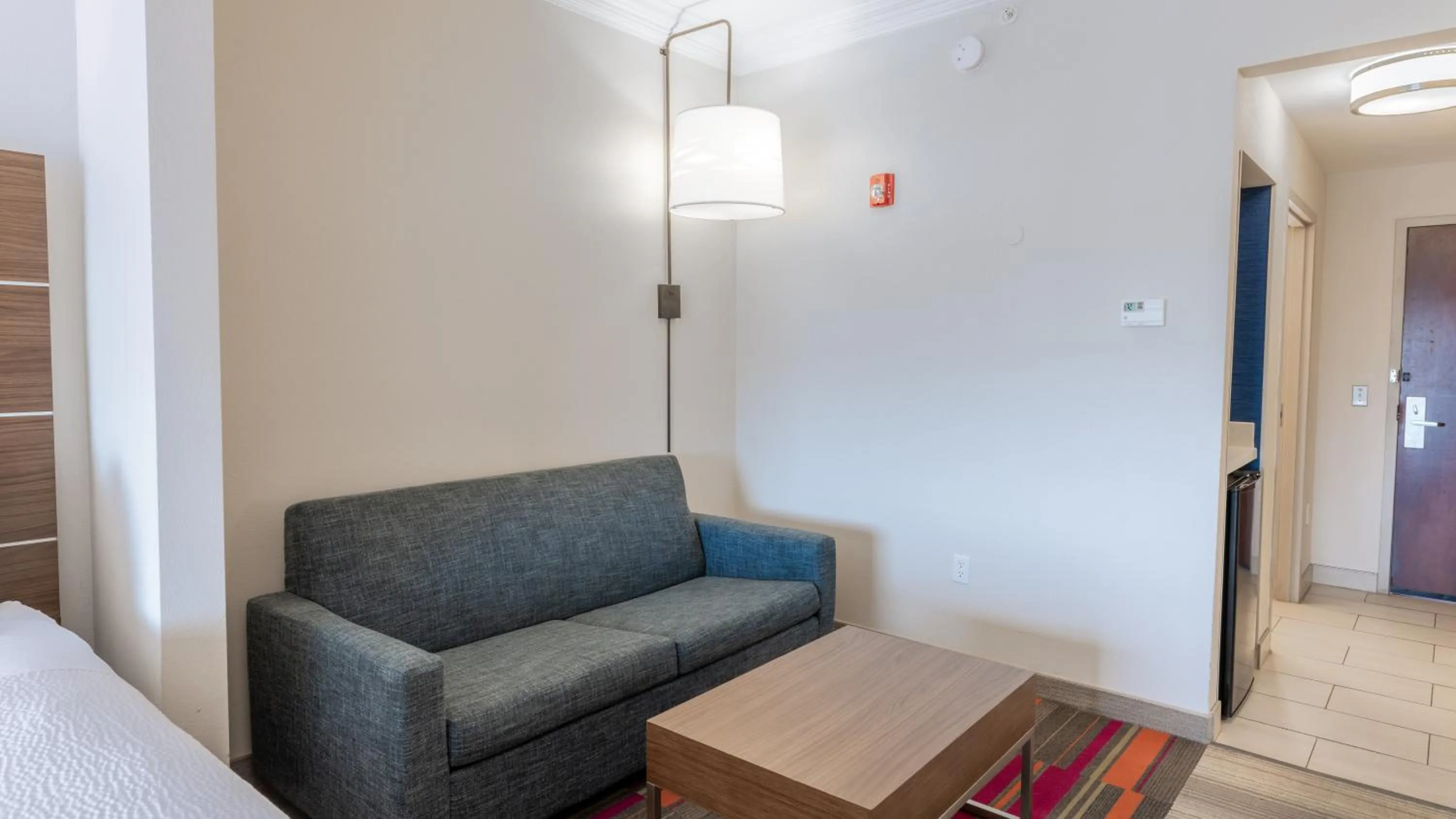 Holiday Inn Express & Suites Macon - I-475 by IHG